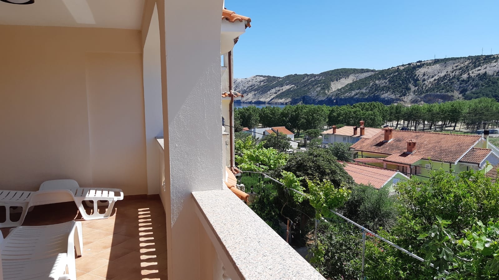Jednosobni apartman s balkonom Lopar, Rab  A-b