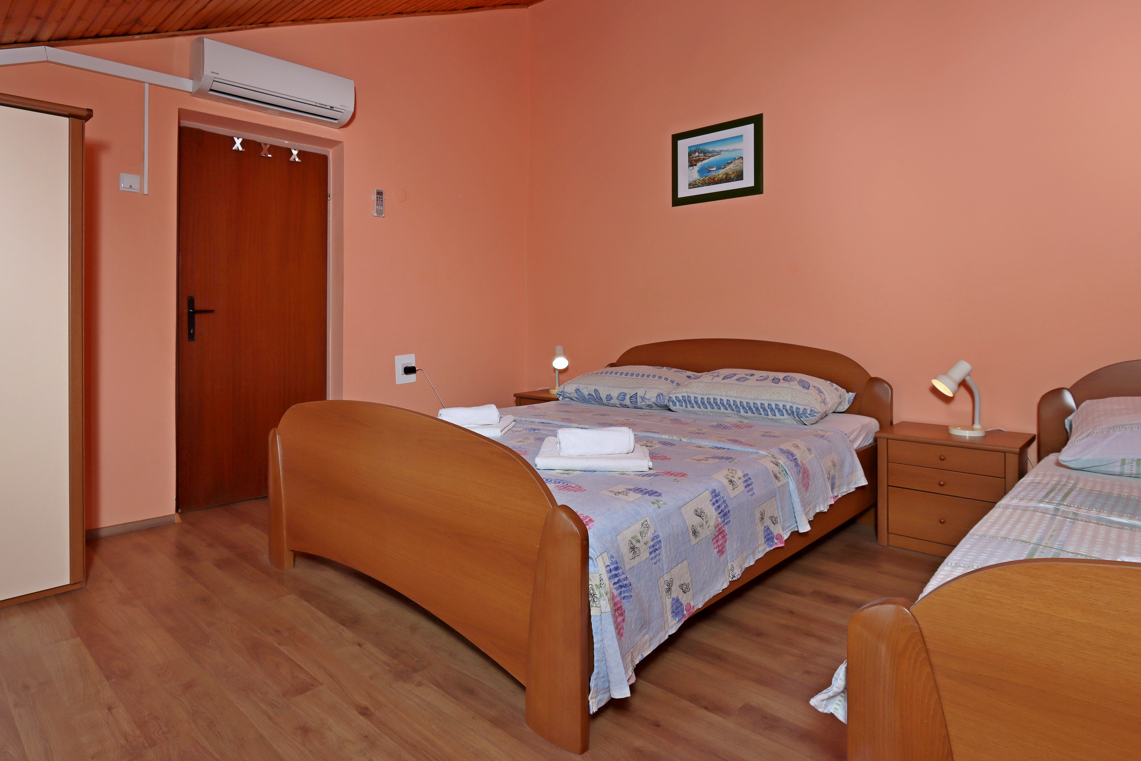 Top Rab Lopar Top Rab Lopar