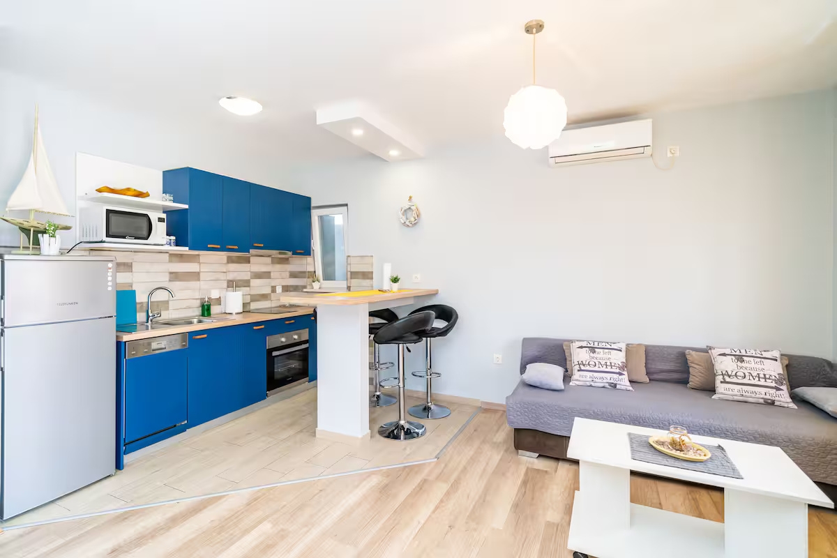 One bedroom apartment with terrace and sea view Dubrovnik (A-24624-a) One bedroom apartment with terrace and sea view Dubrovnik (A-24624-a)