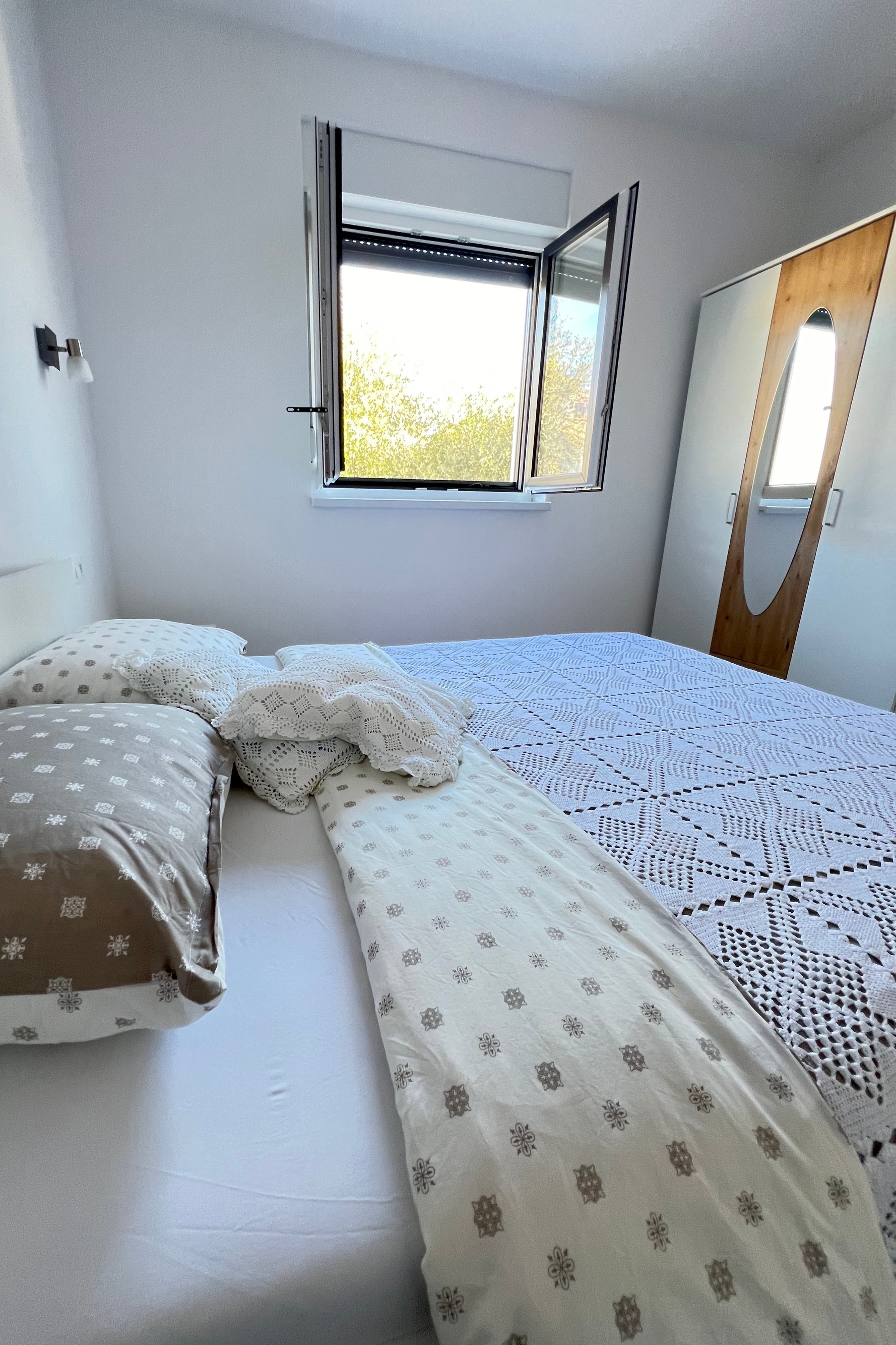 Two bedroom apartment with air-conditioning Trogir  A-a