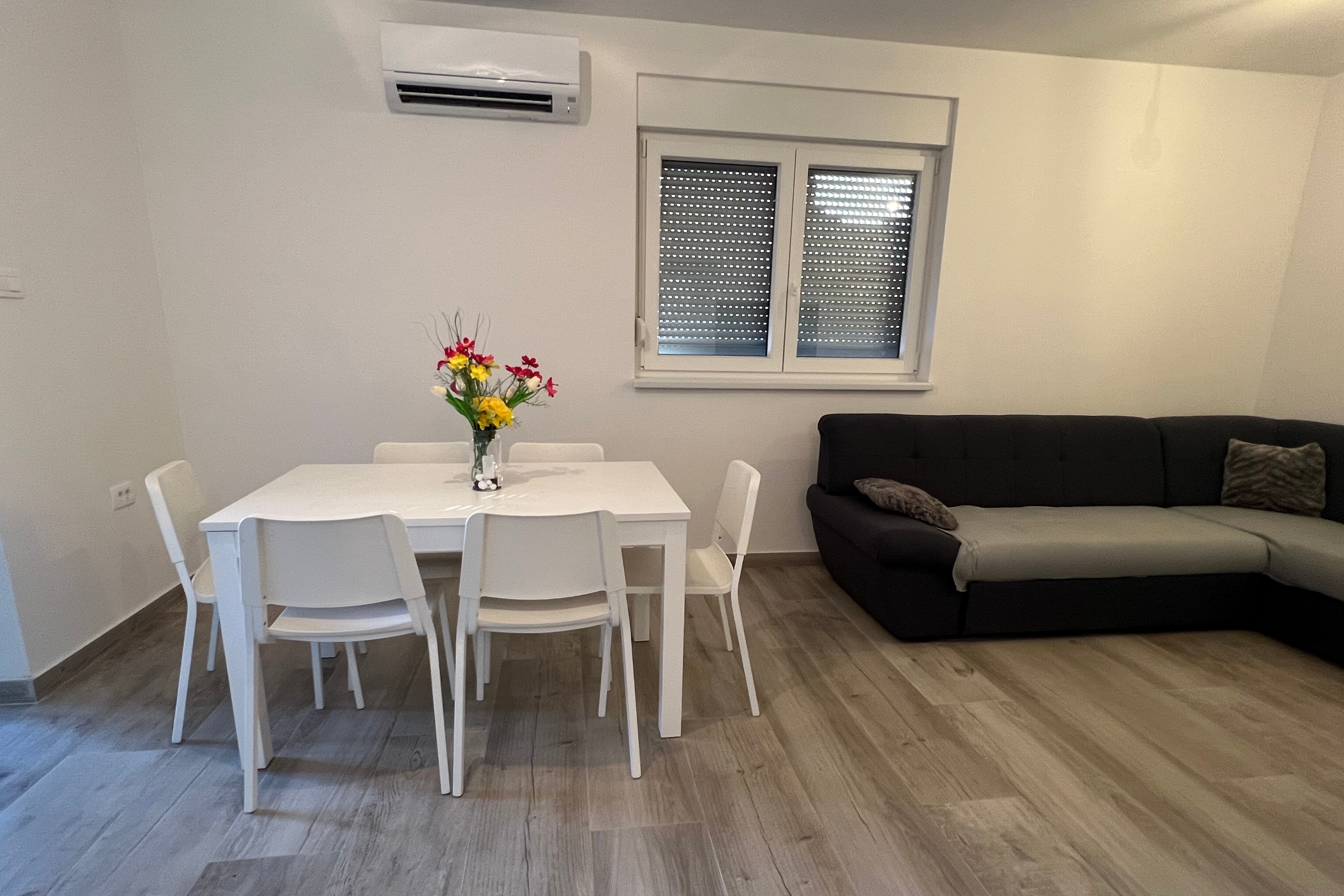 Two bedroom apartment with air-conditioning Trogir  A-a