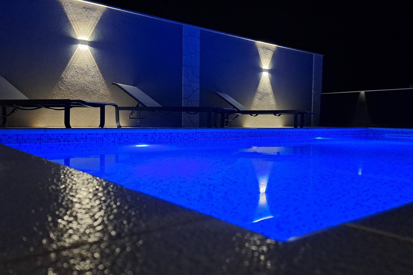 Four-bedroom house with balcony and sea view Maslenica, Novigrad (K-24641) Four-bedroom house with balcony and sea view Maslenica, Novigrad (K-24641)