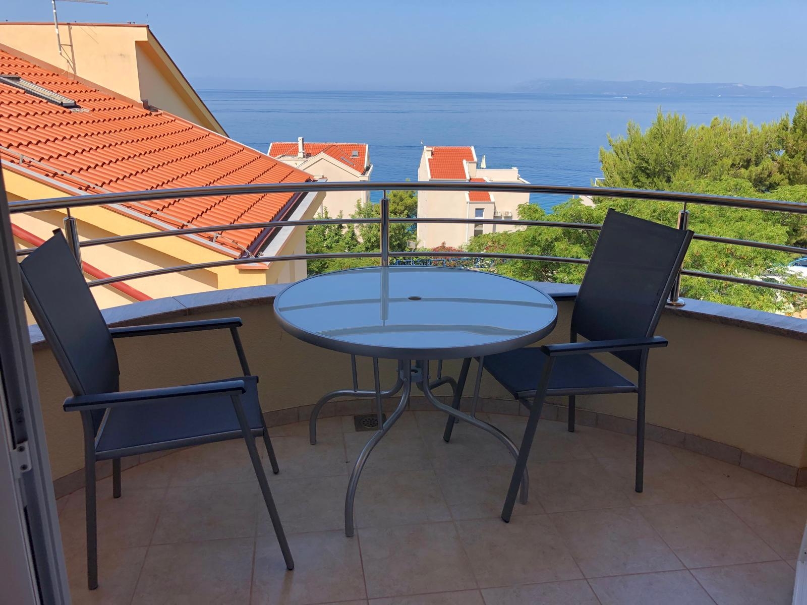 One bedroom apartment with balcony and sea view Tučepi, Makarska (A-24643-c) One bedroom apartment with balcony and sea view Tučepi, Makarska (A-24643-c)