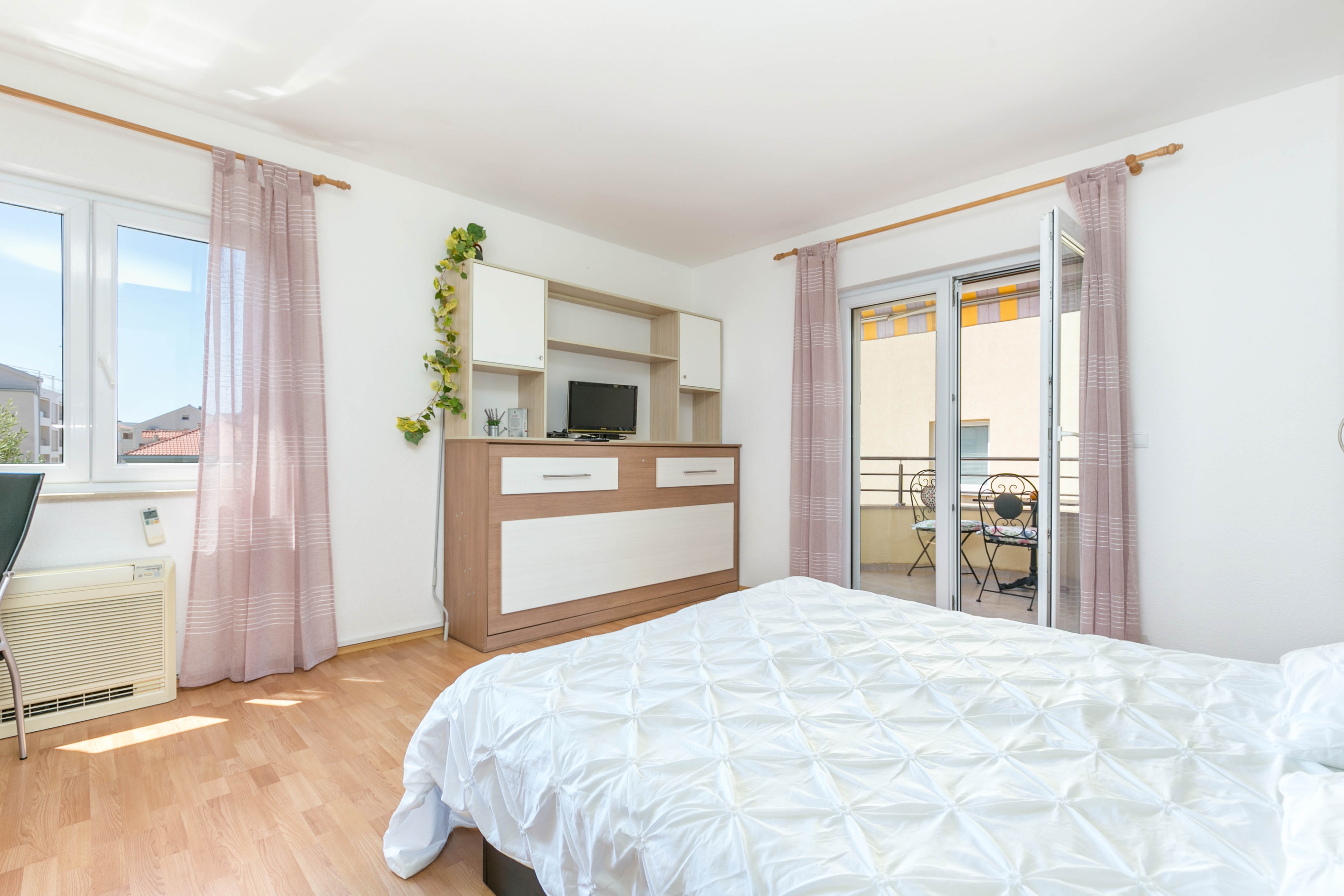 Studio flat with balcony and sea view Tučepi (Makarska) (AS-24643-b) Studio flat with balcony and sea view Tučepi (Makarska) (AS-24643-b)