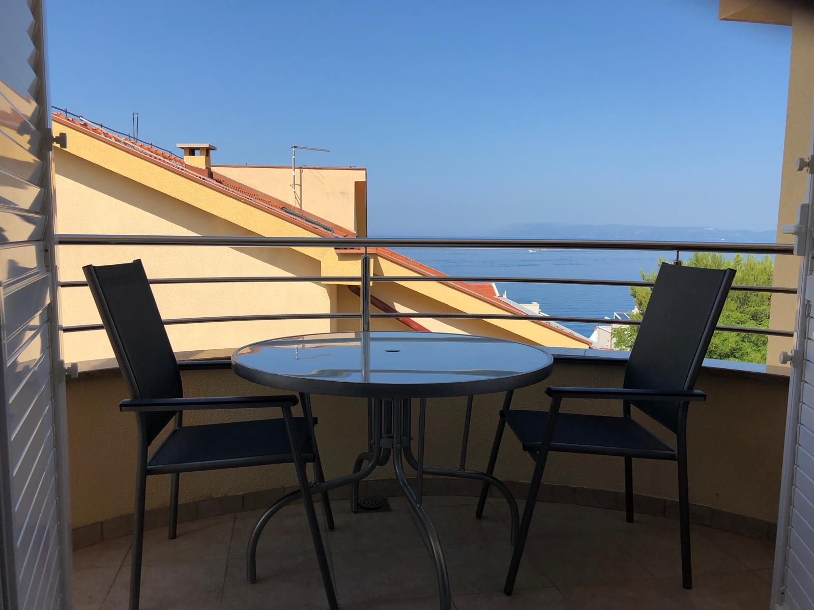 Studio flat with balcony and sea view Tučepi, Makarska (AS-24643-d)