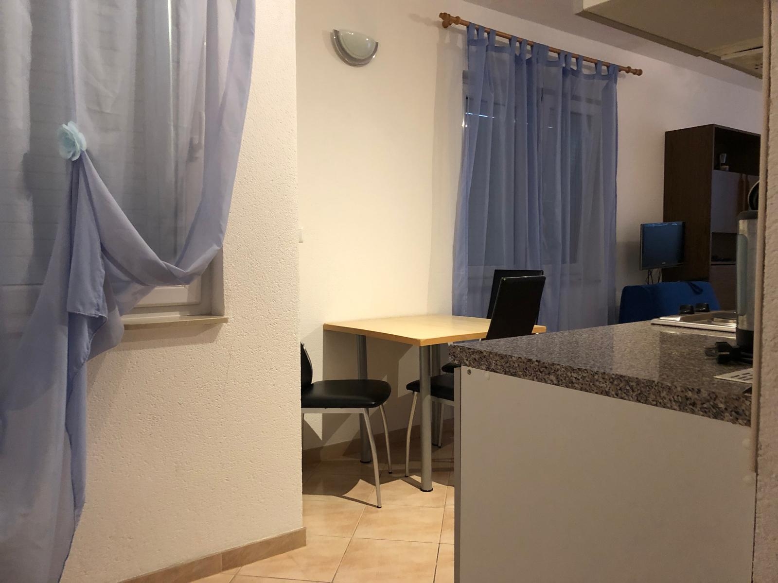 Studio flat with balcony and sea view Tučepi, Makarska (AS-24643-d) Studio flat with balcony and sea view Tučepi, Makarska (AS-24643-d)