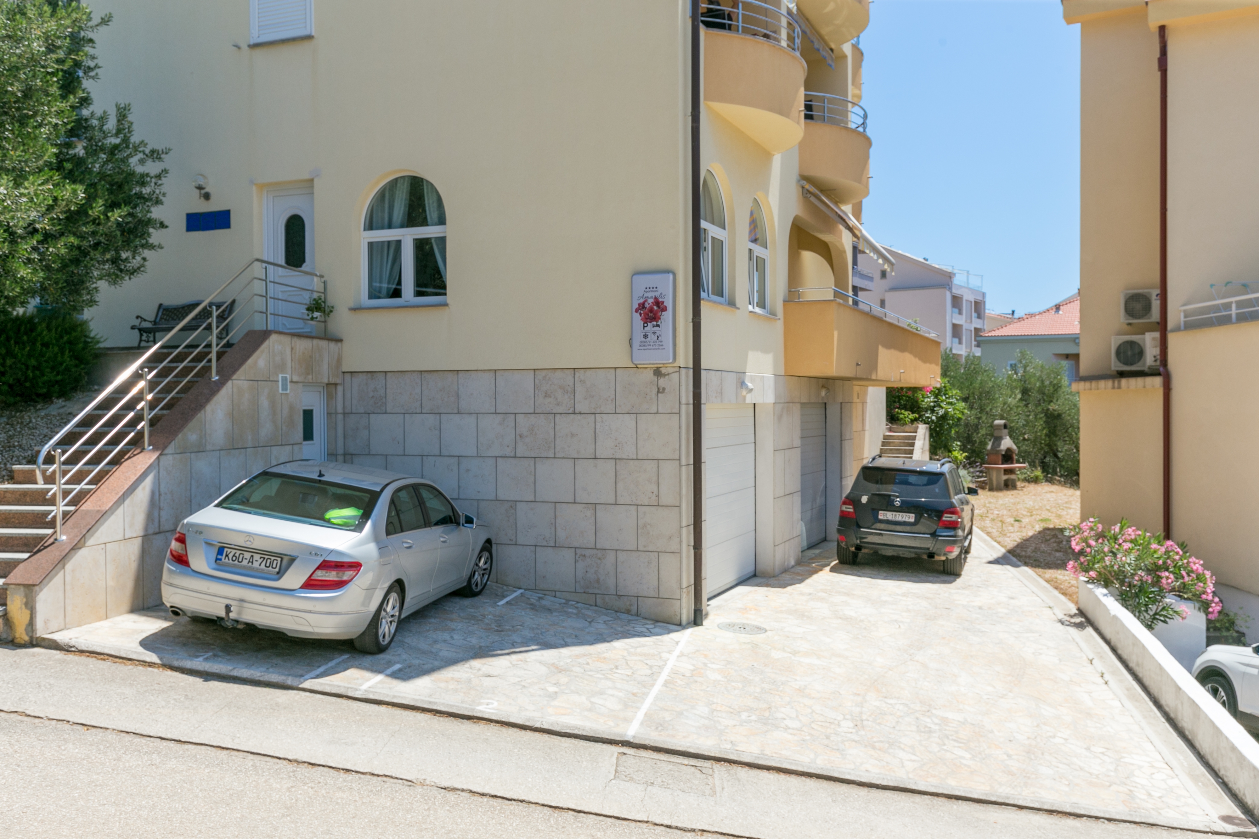 Jednosobni apartman s balkonom i pogledom na more Tučepi, Makarska  A-b