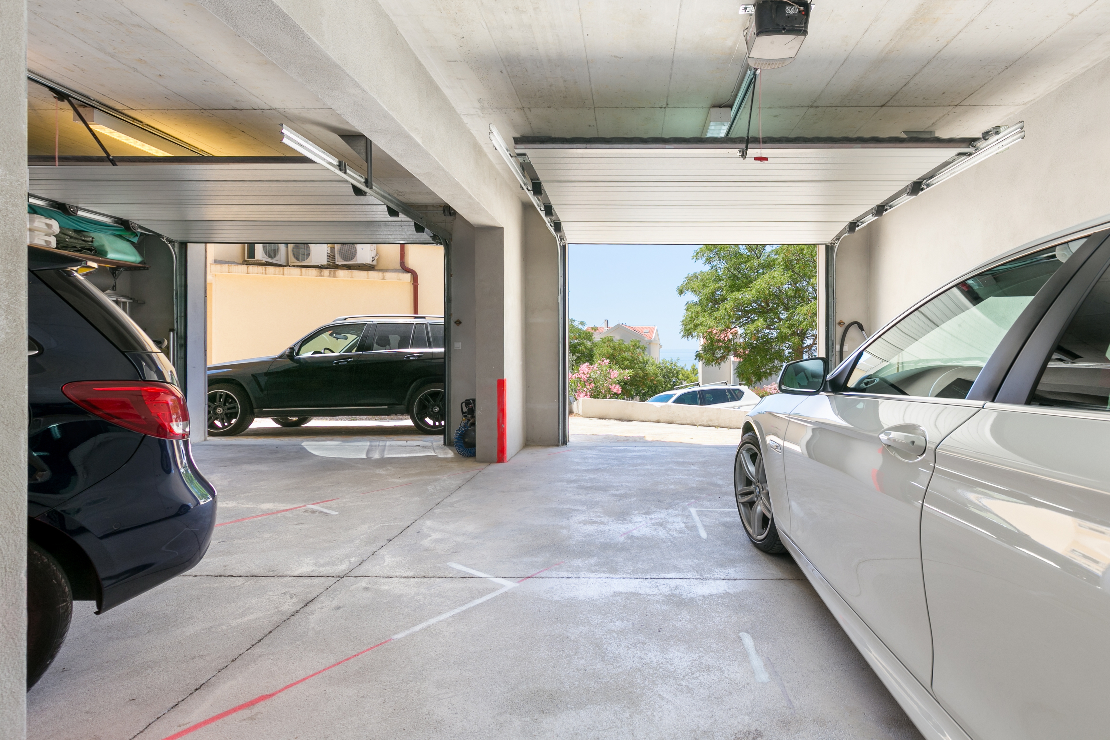 Jednosobni apartman s balkonom i pogledom na more Tučepi, Makarska  A-b