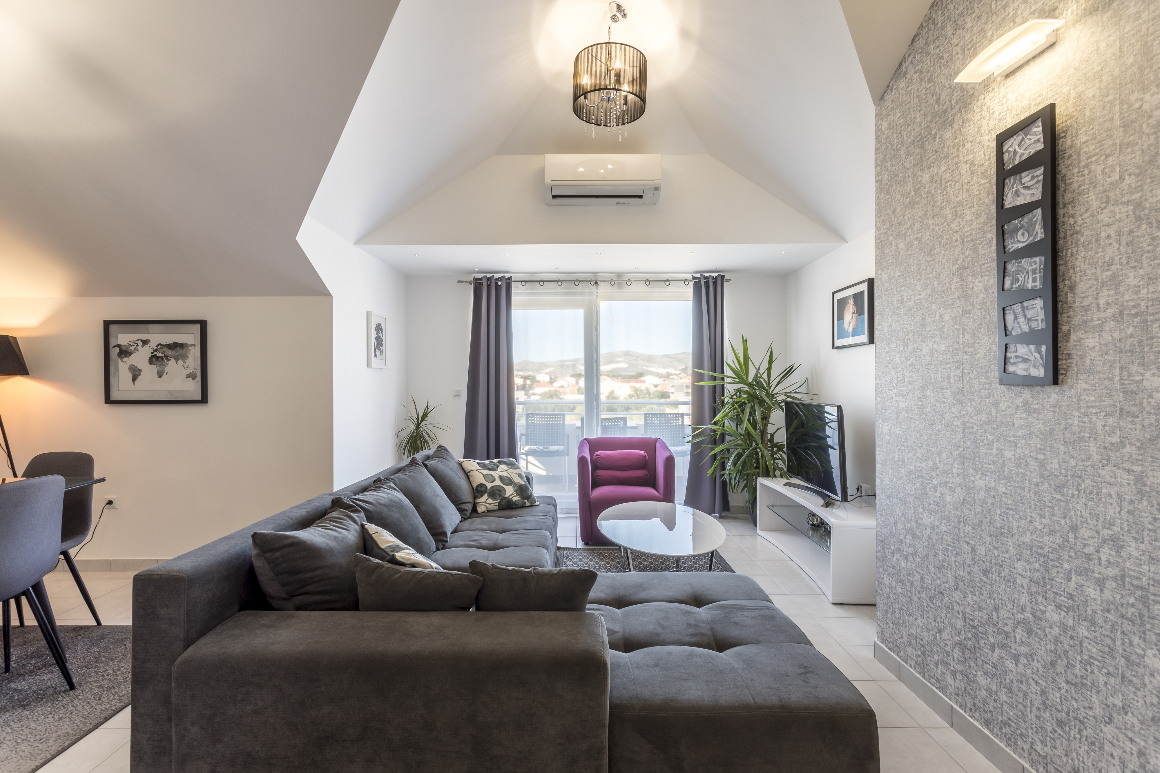 Two bedroom apartment with balcony Kaštel Novi, Kaštela (A-24645-a) Two bedroom apartment with balcony Kaštel Novi, Kaštela (A-24645-a)