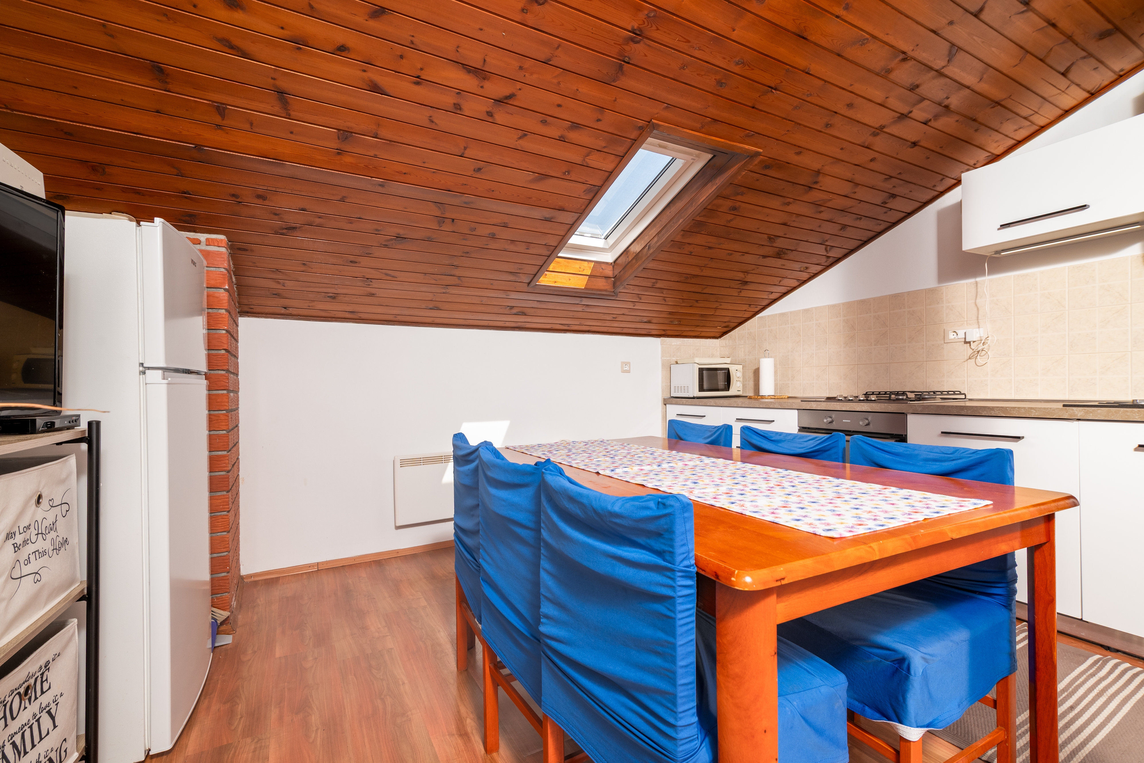 Three bedroom apartment with balcony and sea view Rovinjsko Selo, Rovinj (A-24651-b) Three bedroom apartment with balcony and sea view Rovinjsko Selo, Rovinj (A-24651-b)