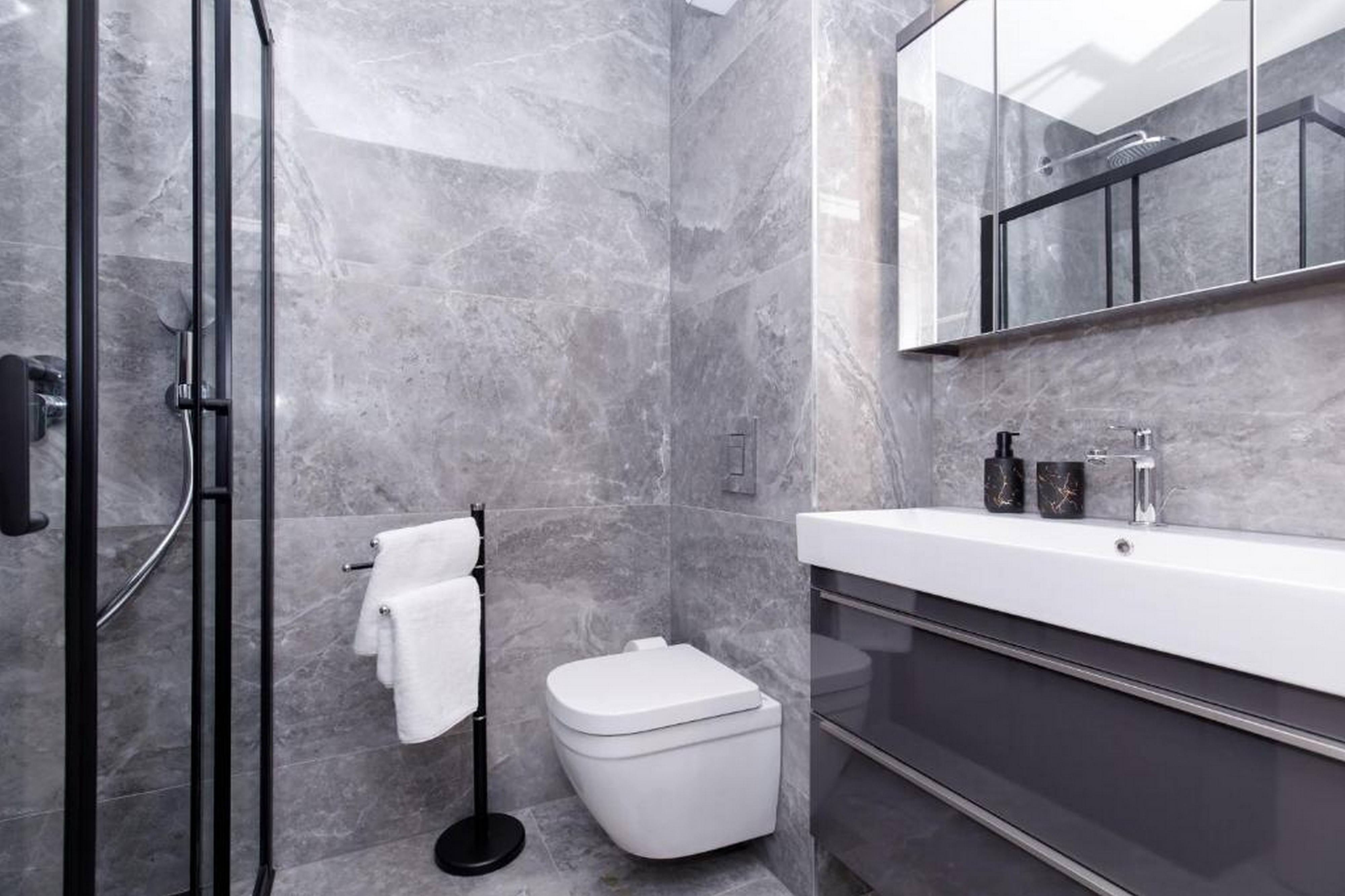 Dvosobni apartman s balkonom i pogledom na more Split  A-a