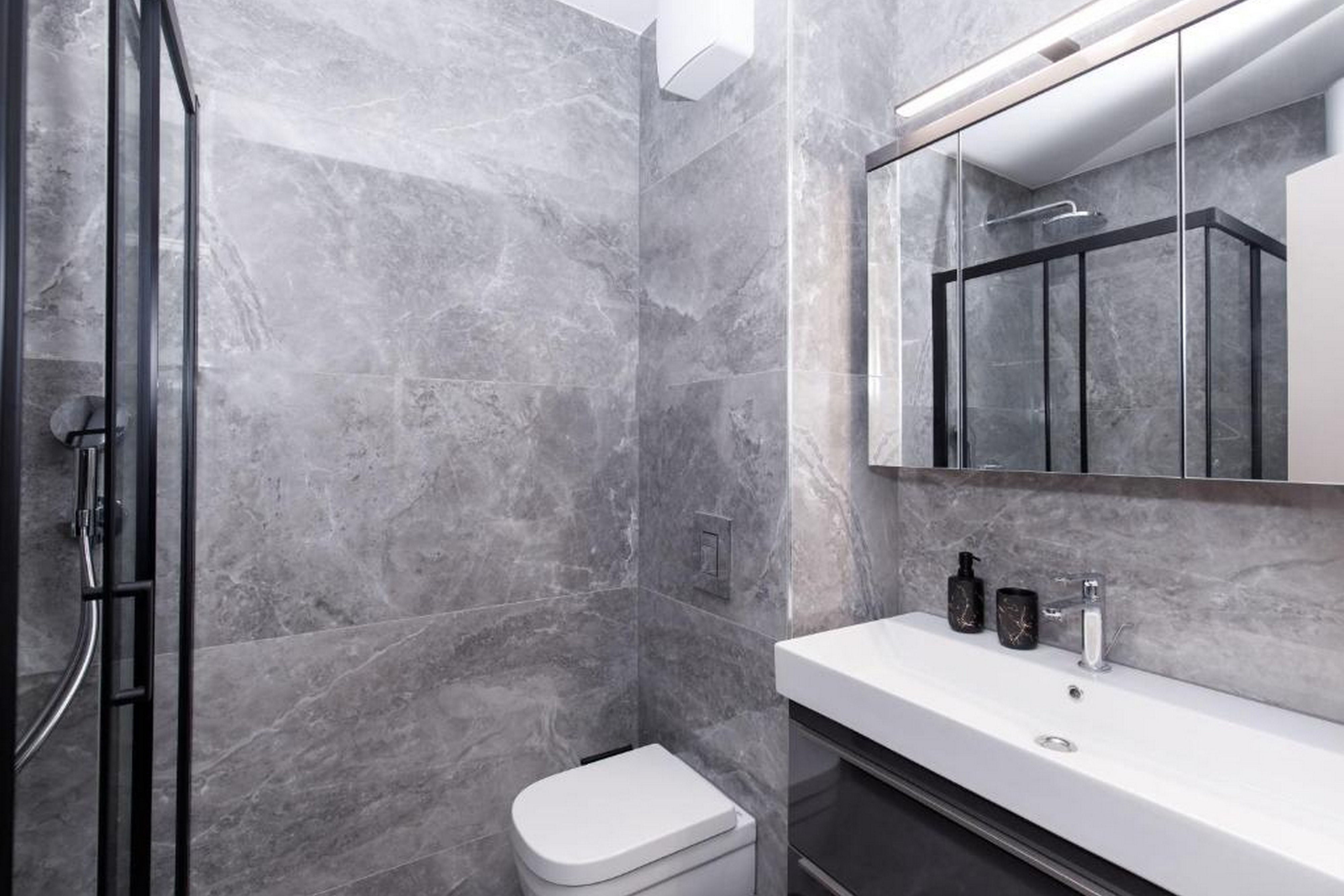 Dvosobni apartman s balkonom i pogledom na more Split  A-a