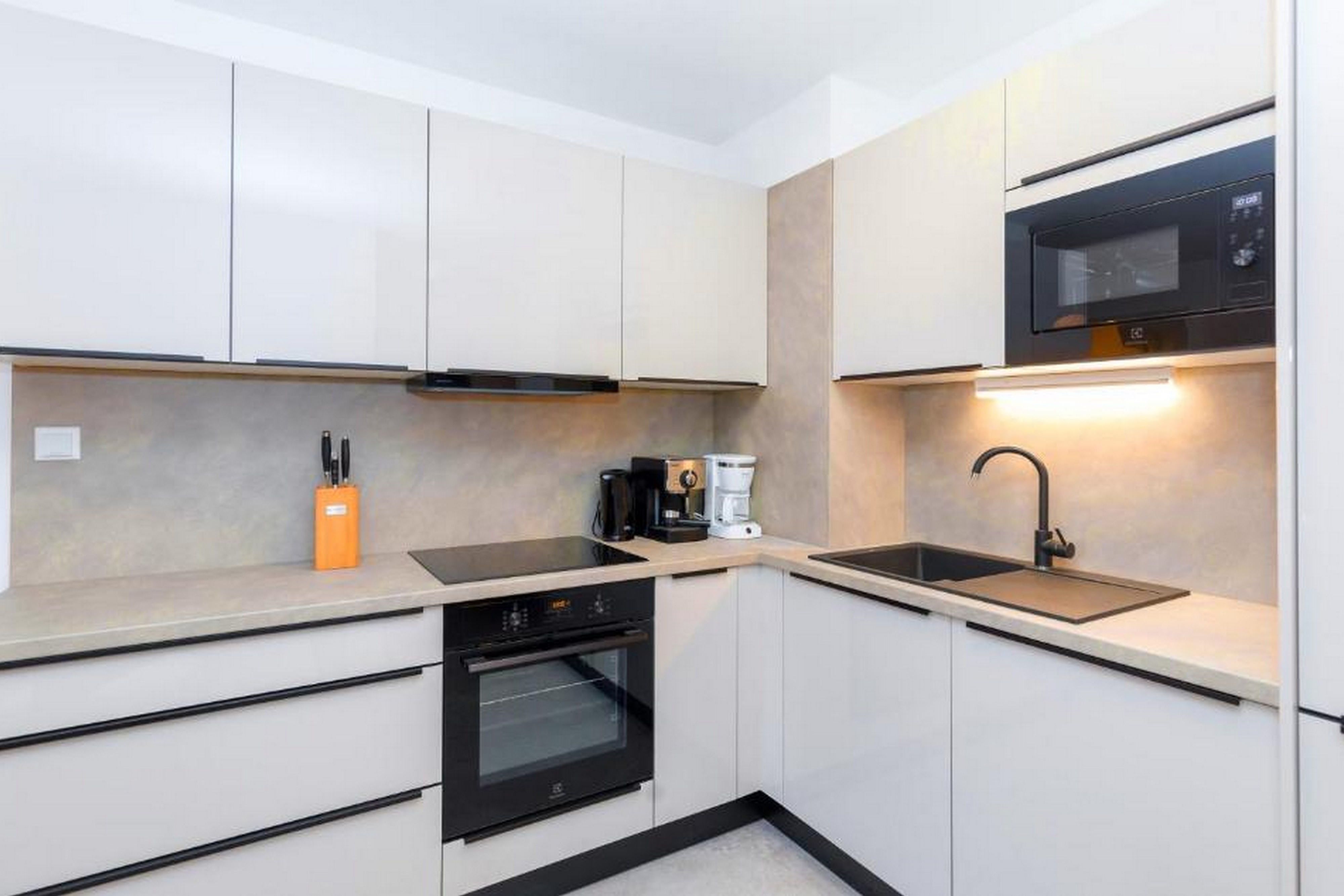 Dvosobni apartman s balkonom i pogledom na more Split  A-a