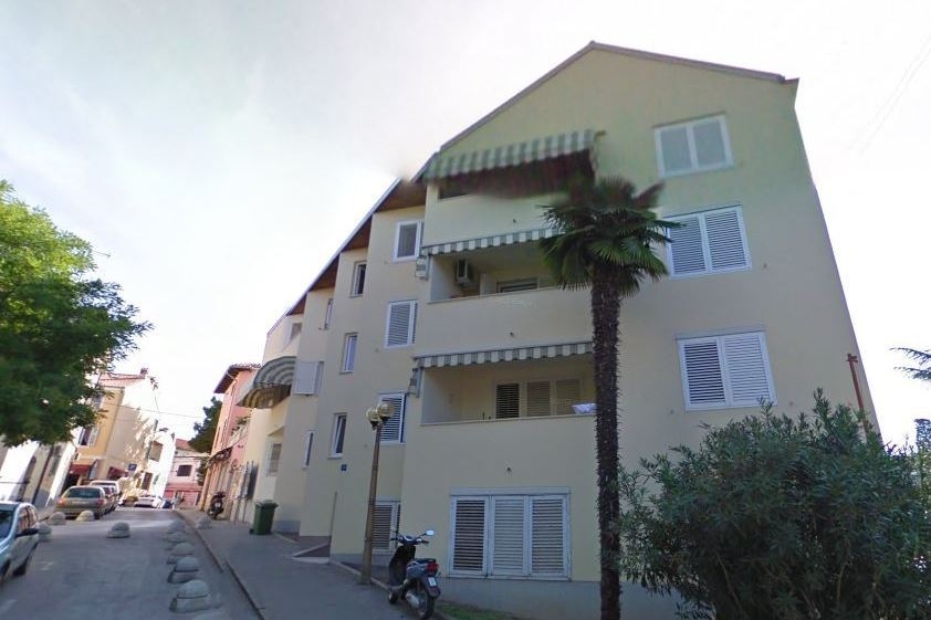 Dvosobni apartman s terasom i pogledom na more Poreč  A-a