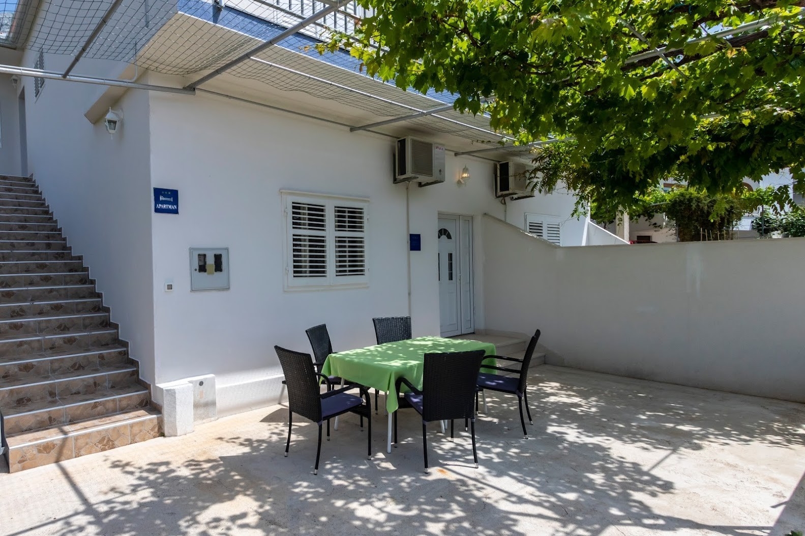 Two bedroom apartment with terrace Živogošće - Blato (Makarska) (A-24667-a)