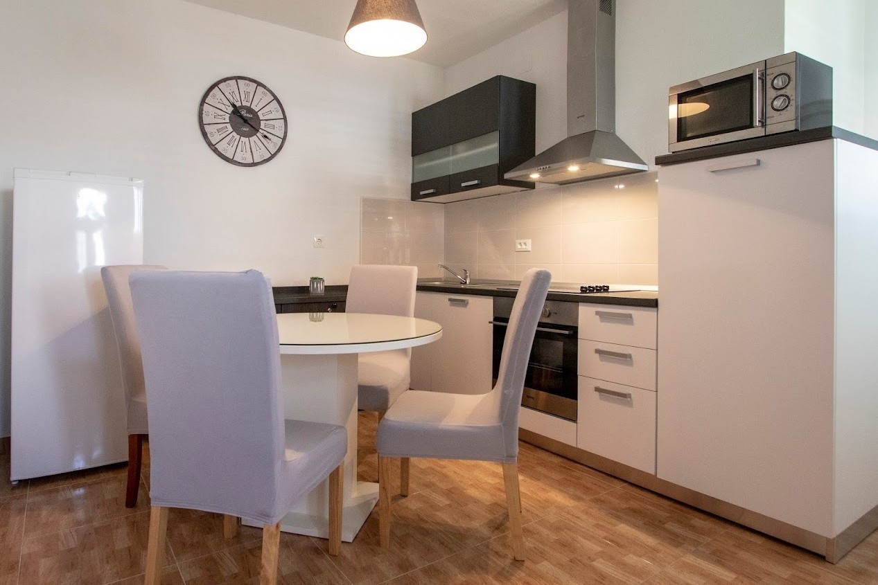 Two bedroom apartment with balcony and sea view Živogošće - Blato, Makarska (A-24667-b)