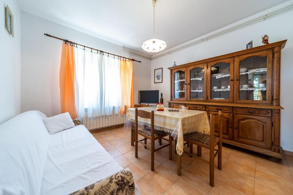 Two bedroom apartment with terrace Banjol, Rab (A-24668-b) Two bedroom apartment with terrace Banjol, Rab (A-24668-b)