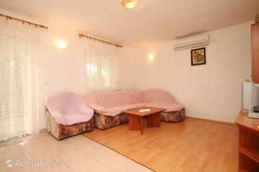Living room Rukavac, Living room in the apartment, dostupna klima i dopusteni kucni ljubimci.