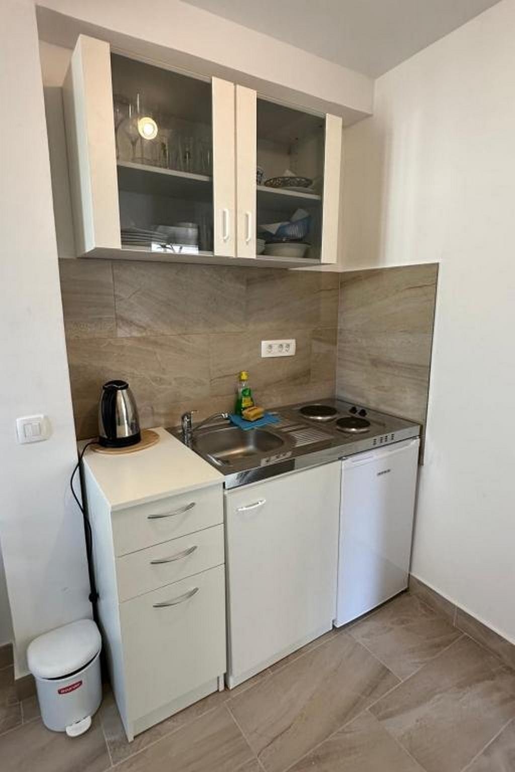 Studio apartman uz plažu Preko, Ugljan  AS-a
