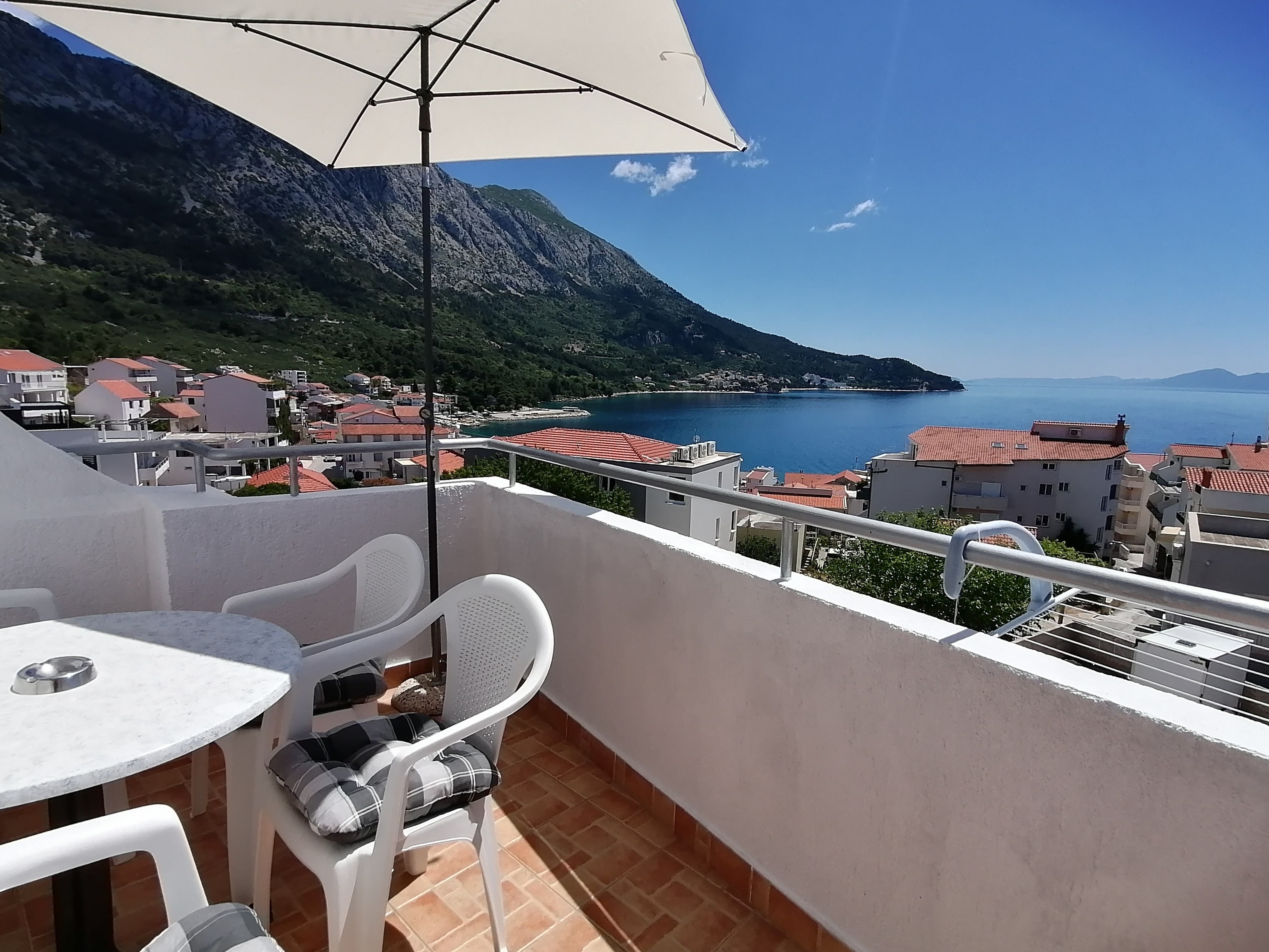 Top Makarska Igrane Top Makarska Igrane