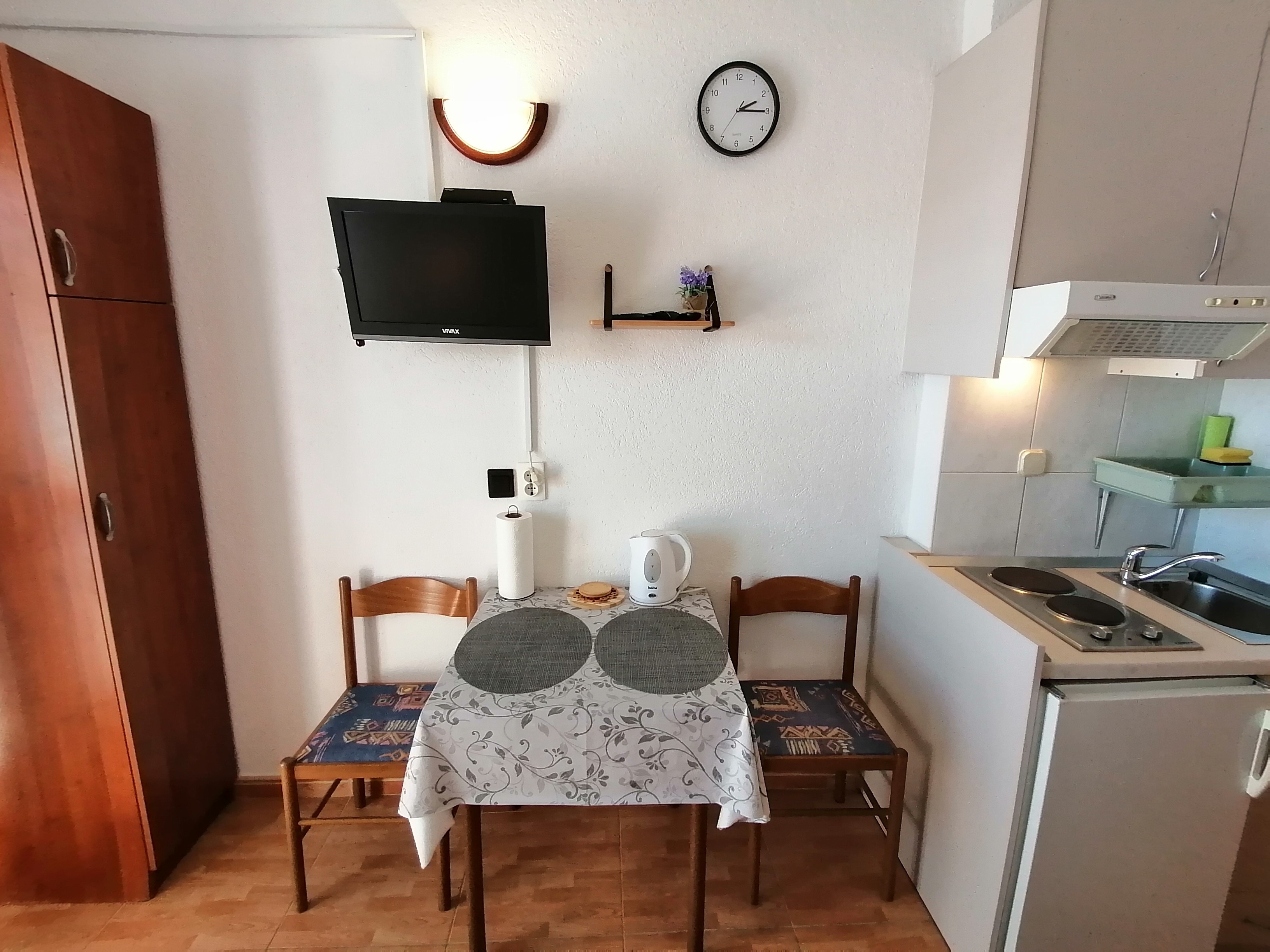 Studio flat with balcony and sea view Igrane, Makarska (AS-24696-a)