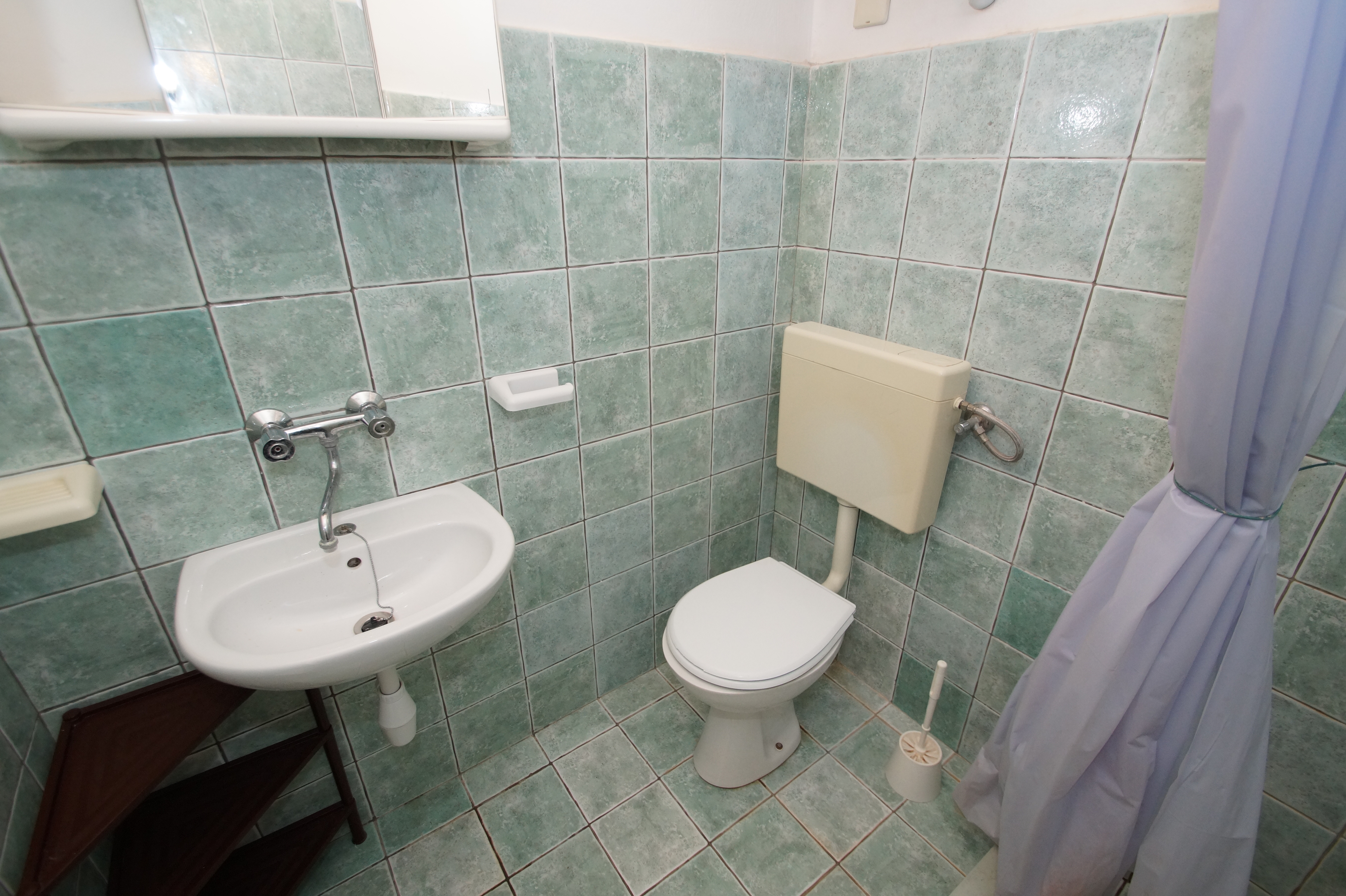 Two bedroom apartment with terrace and sea view Zavalatica, Korčula  A-a