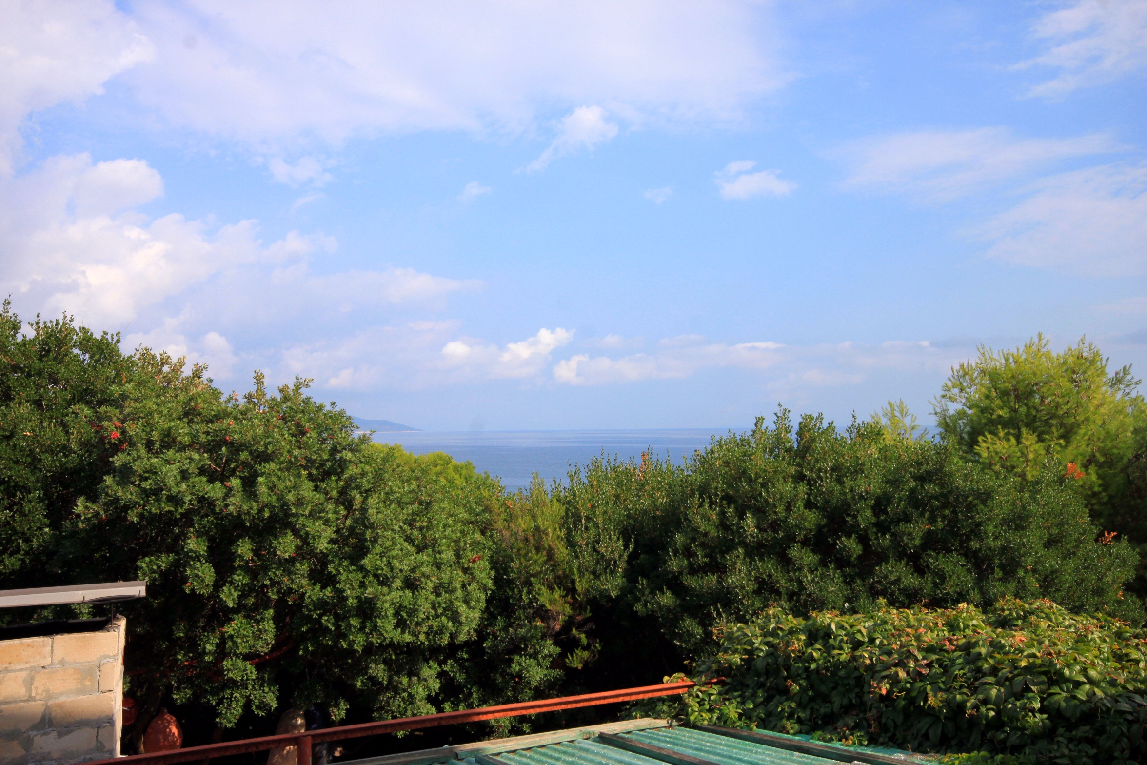 One bedroom apartment with terrace and sea view Zavalatica, Korčula  A-d