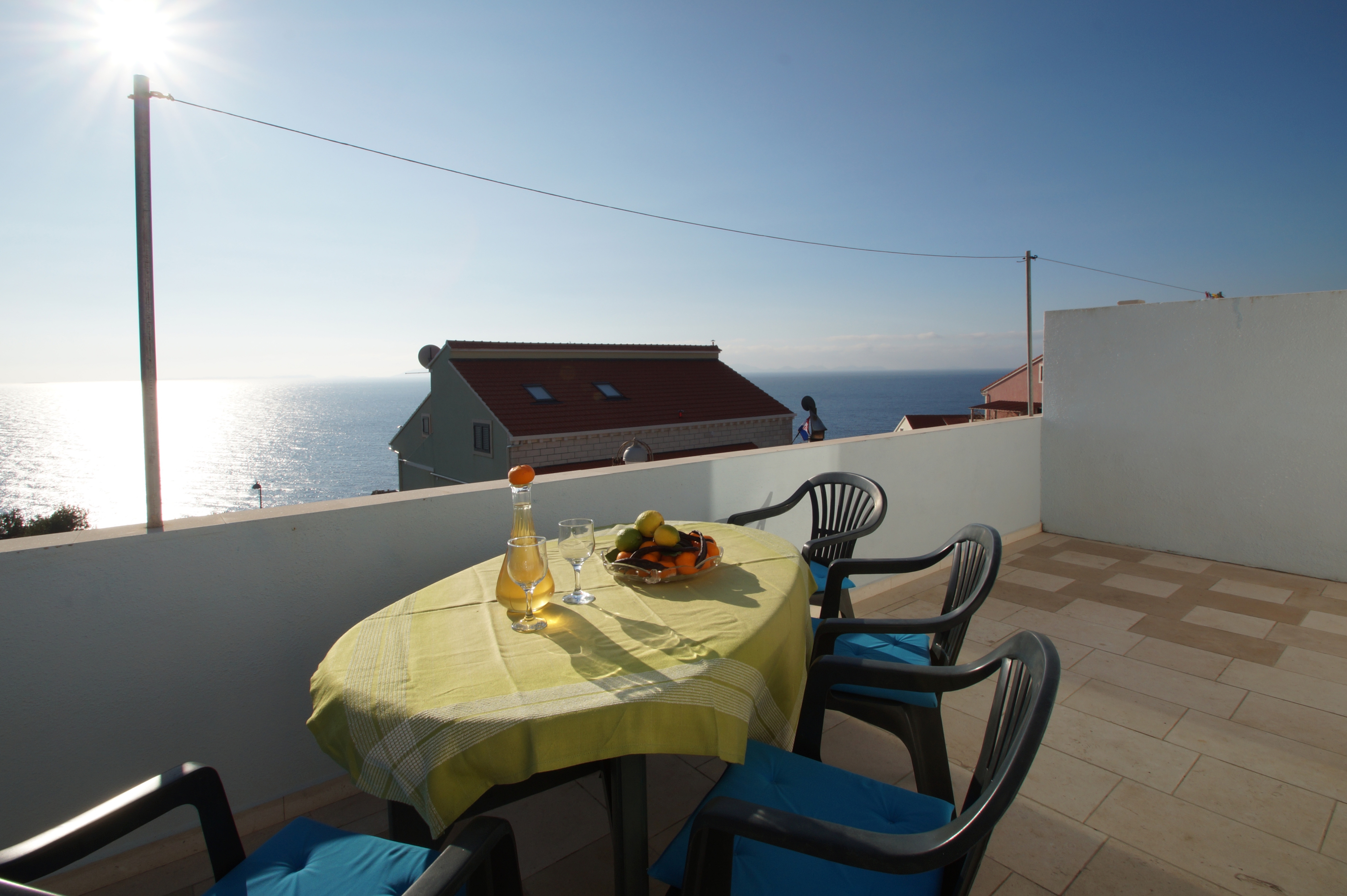 Two bedroom apartment with terrace and sea view Zavalatica, Korčula  A-e