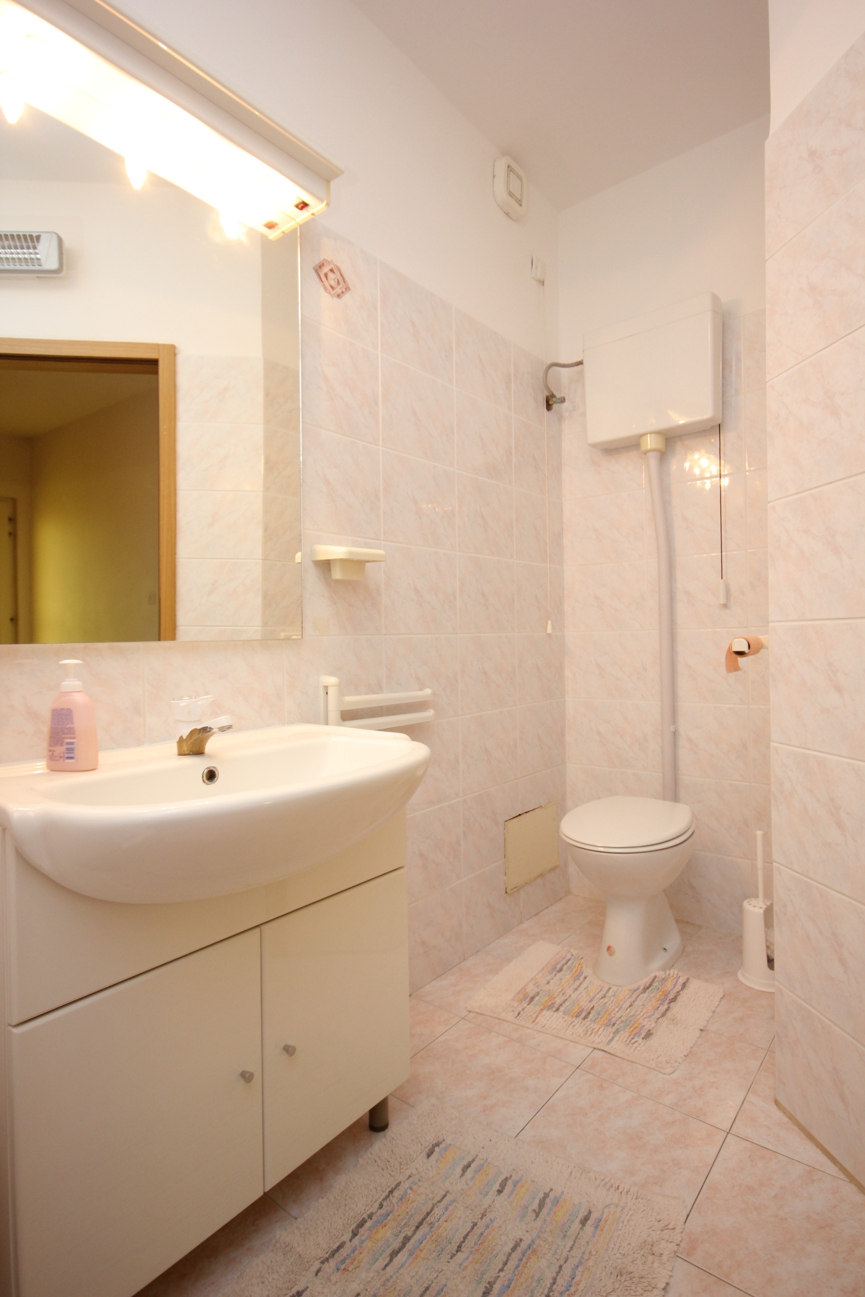 Two bedroom apartment with terrace and sea view Vis  A-a