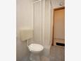 Bathroom Vis, Bathroom in the apartment, (pet friendly) and WiFi.