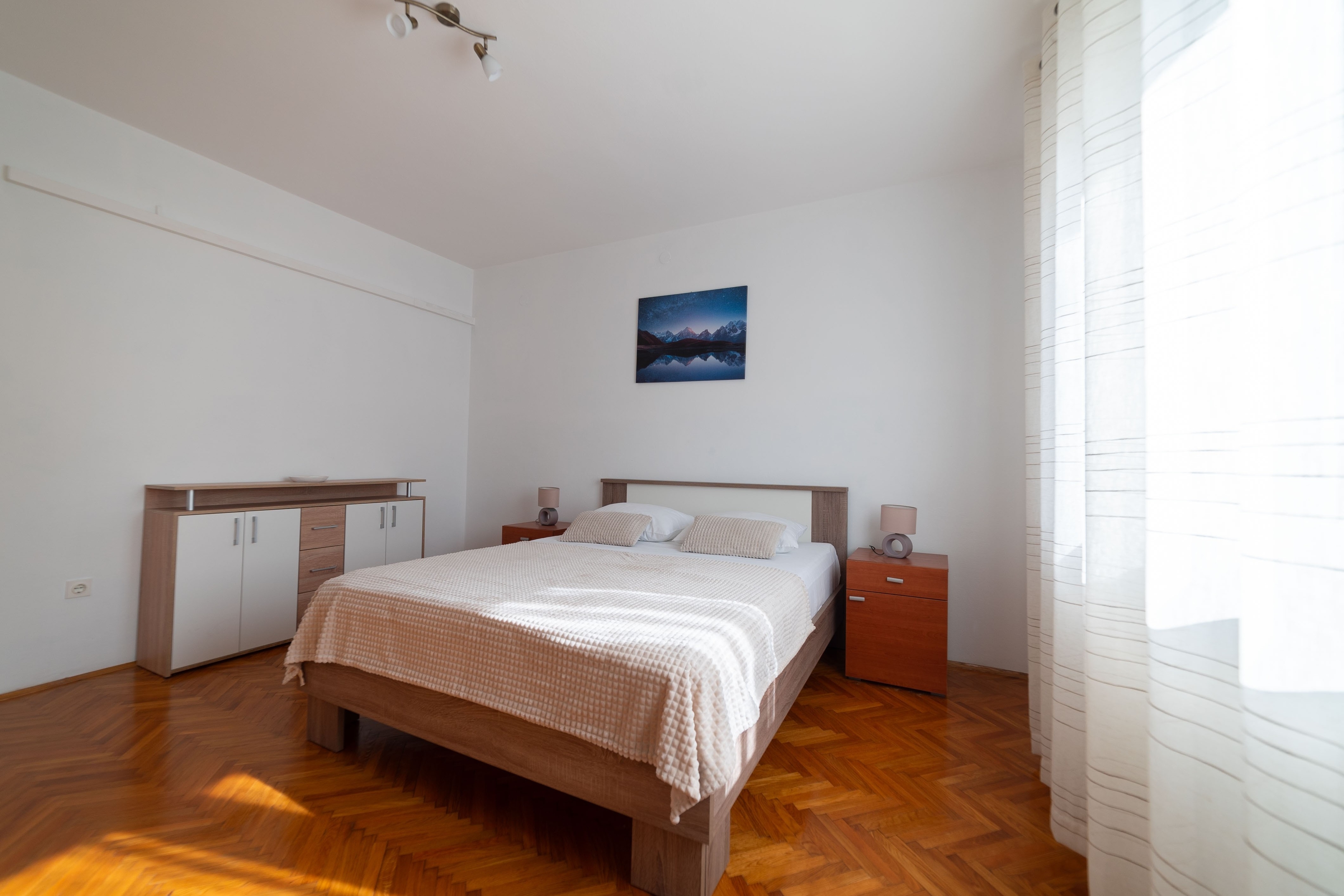 Four-bedroom apartment with terrace Bibinje, Zadar  A-a