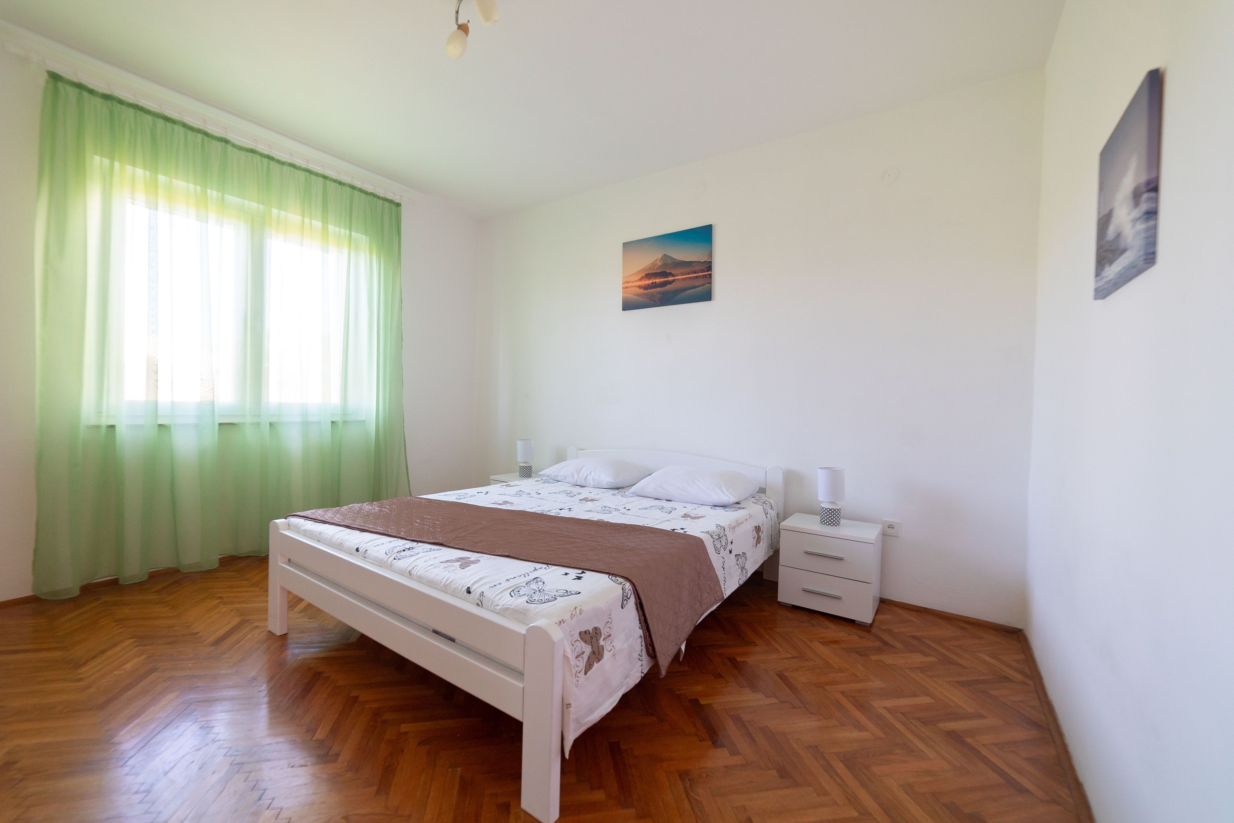 Four-bedroom apartment with terrace Bibinje, Zadar  A-a