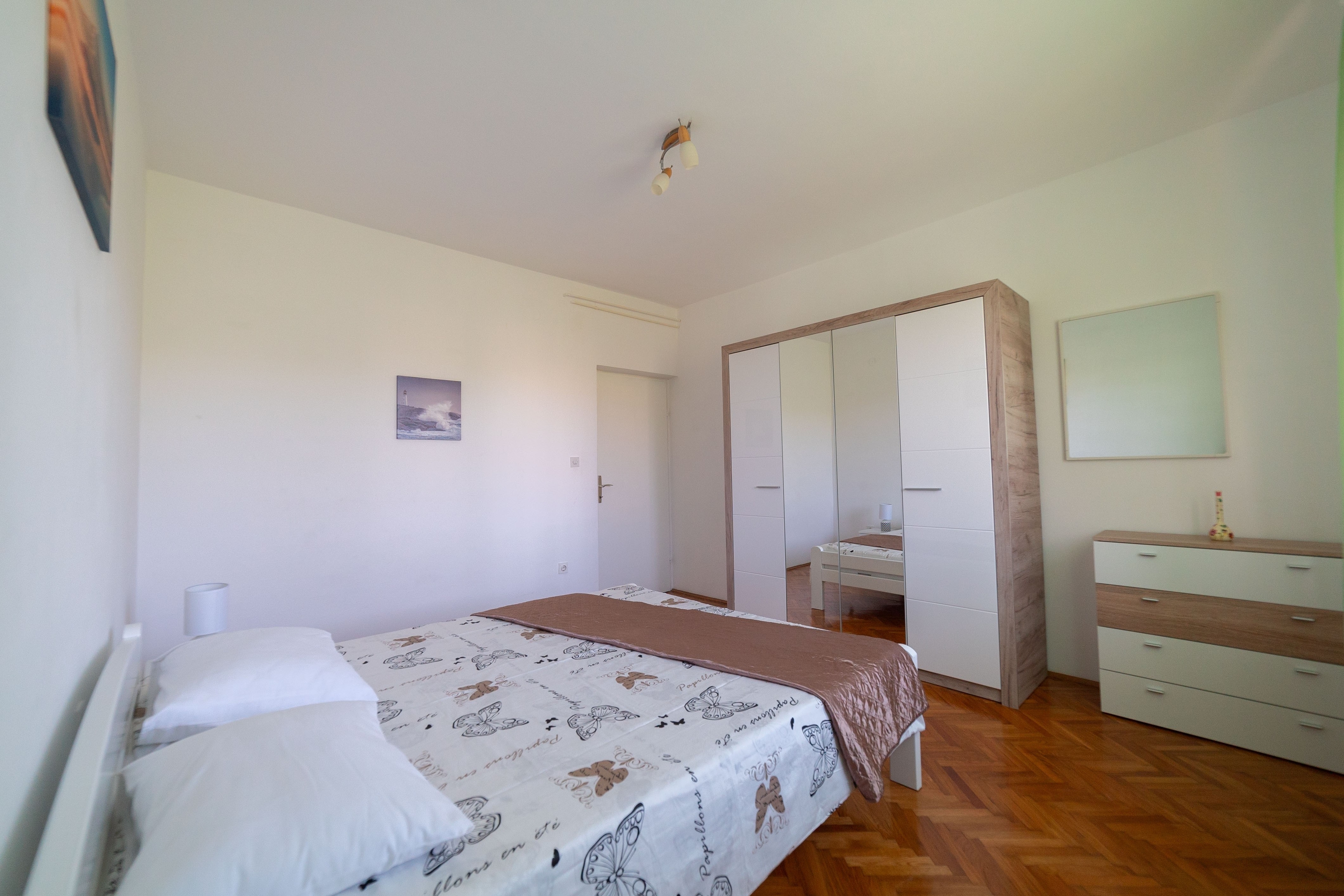 Four-bedroom apartment with terrace Bibinje, Zadar  A-a