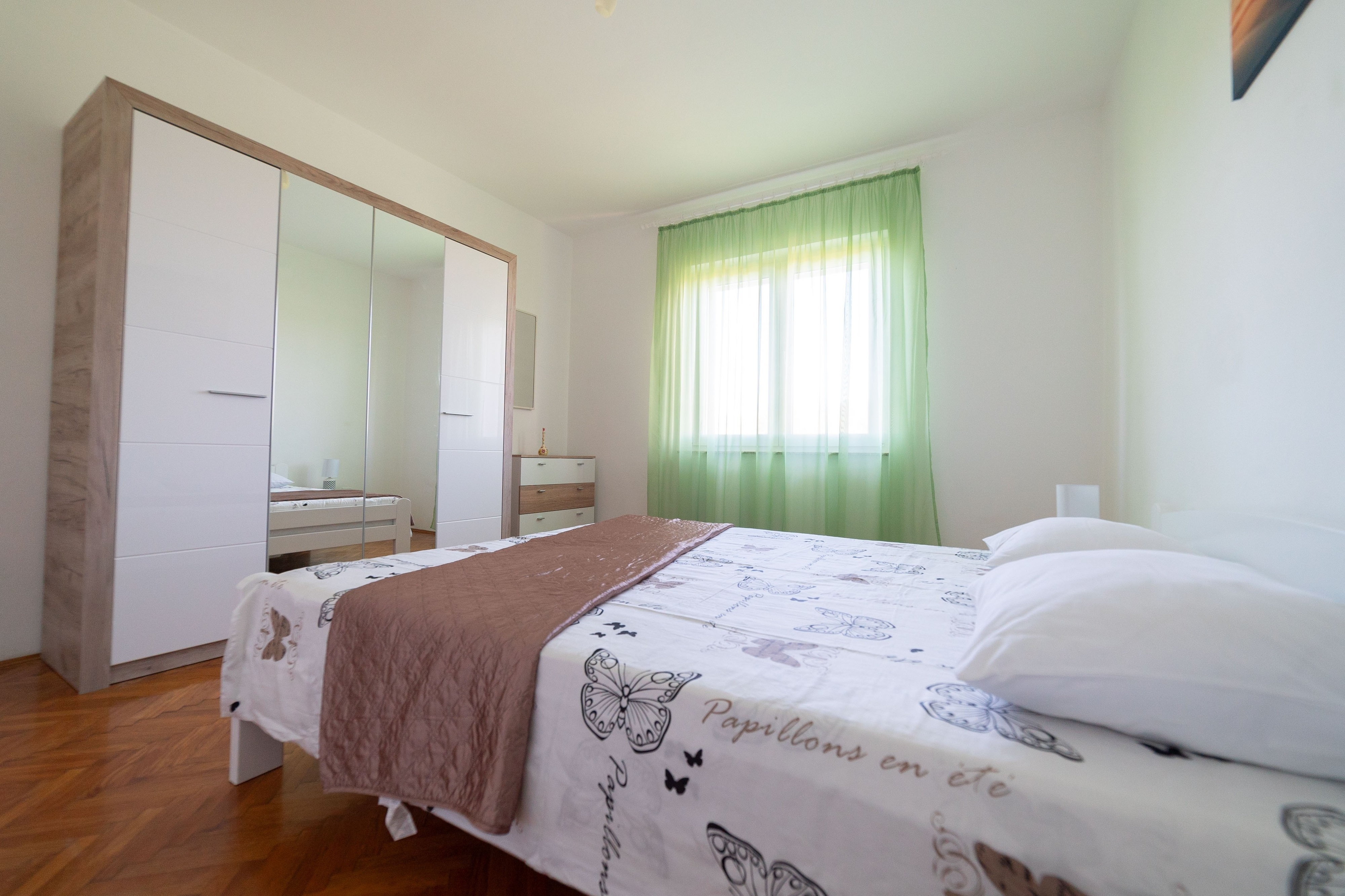 Four-bedroom apartment with terrace Bibinje, Zadar  A-a