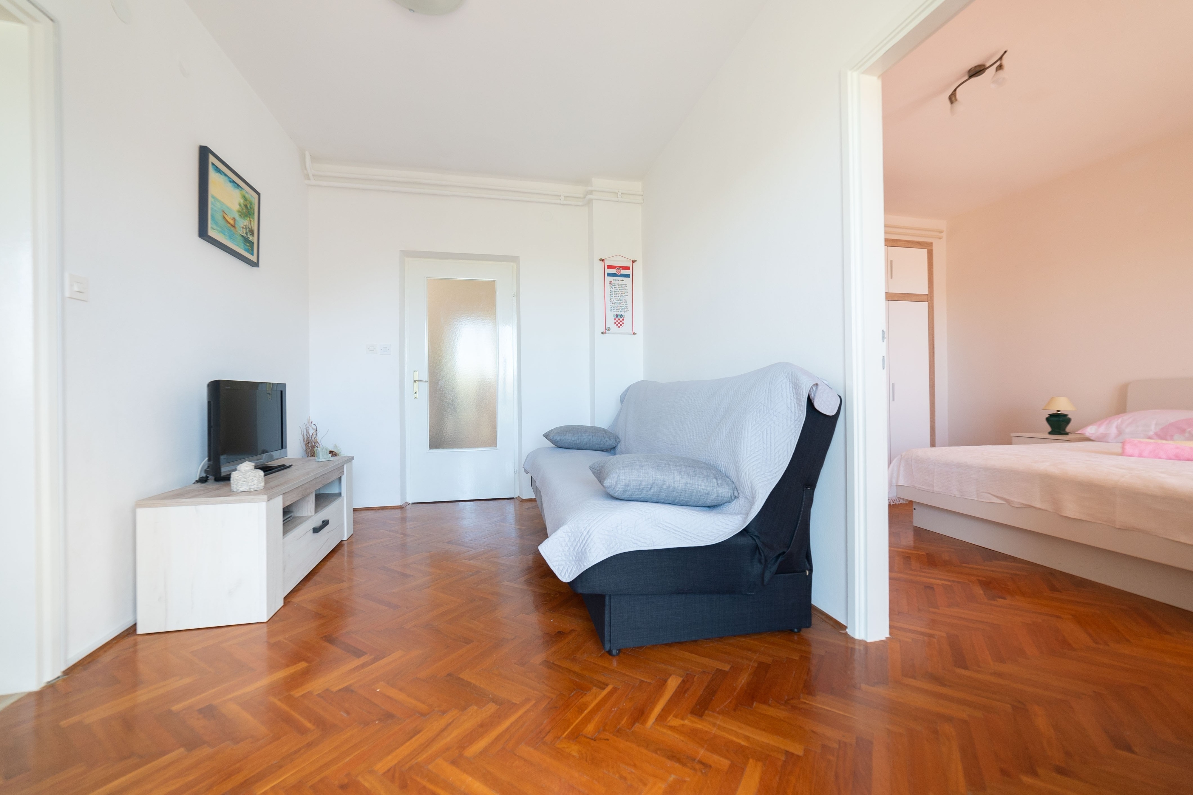 Four-bedroom apartment with terrace Bibinje, Zadar  A-a