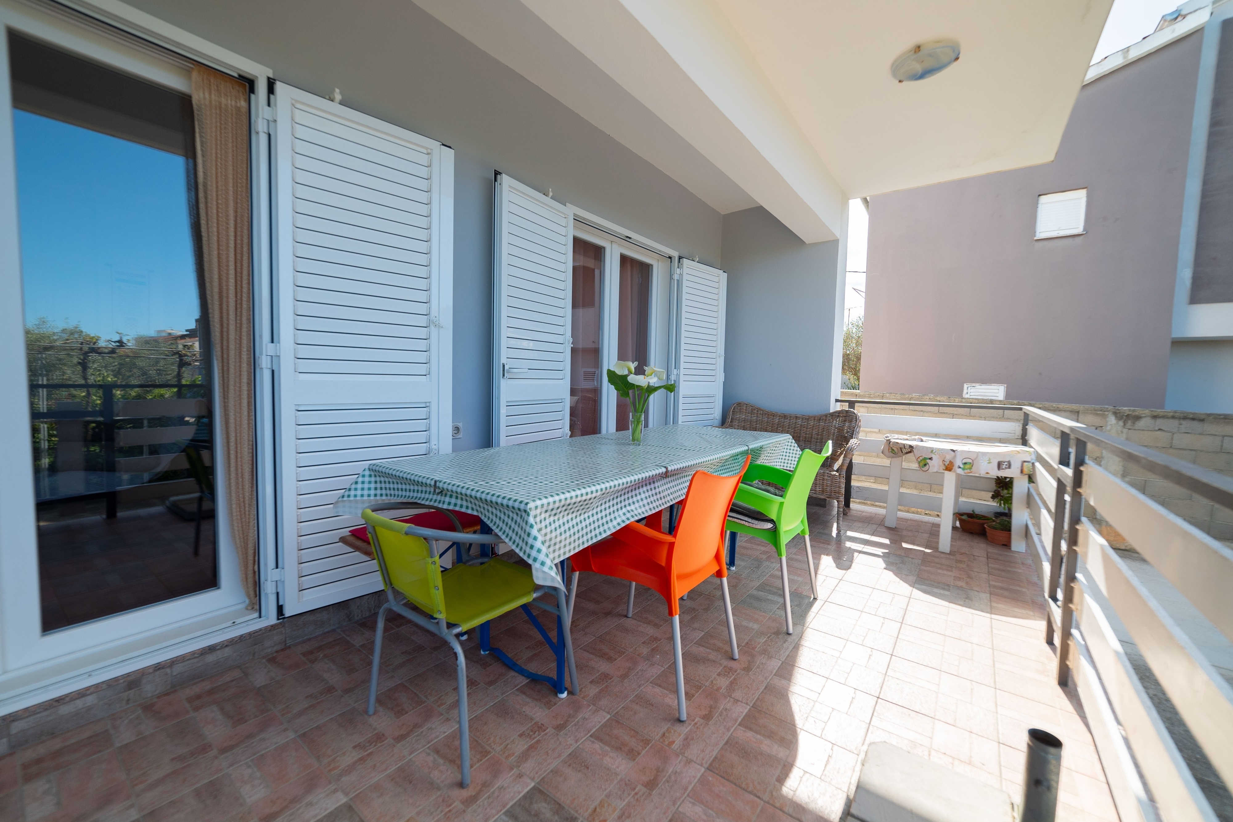Four-bedroom apartment with terrace Bibinje, Zadar  A-a