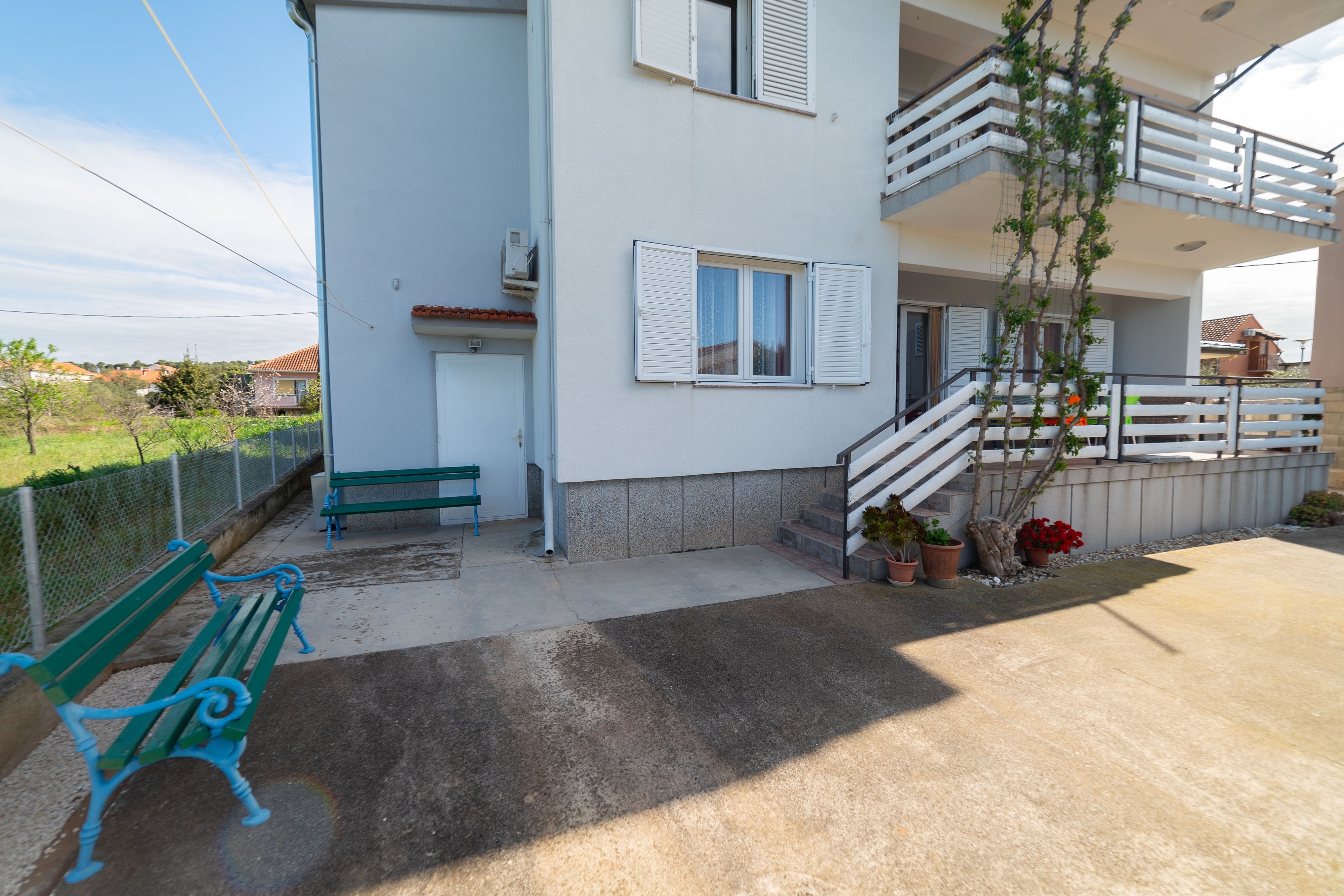 Four-bedroom apartment with terrace Bibinje, Zadar  A-a