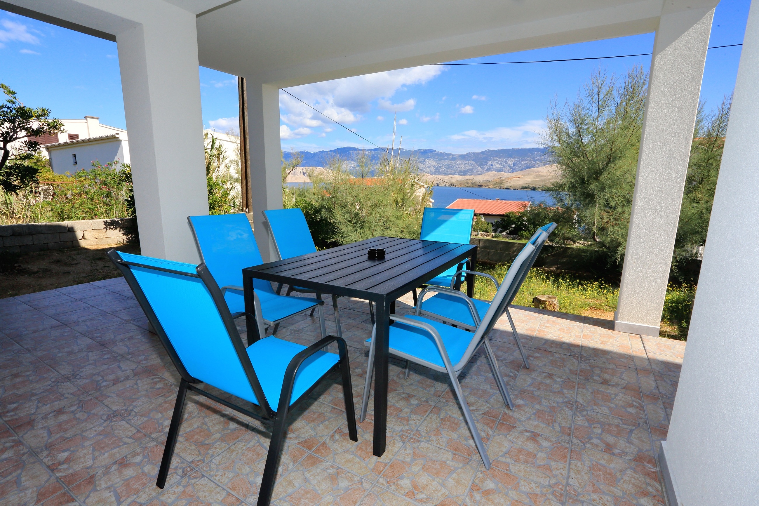 Two bedroom apartment with terrace and sea view Pag (A-24714-b)