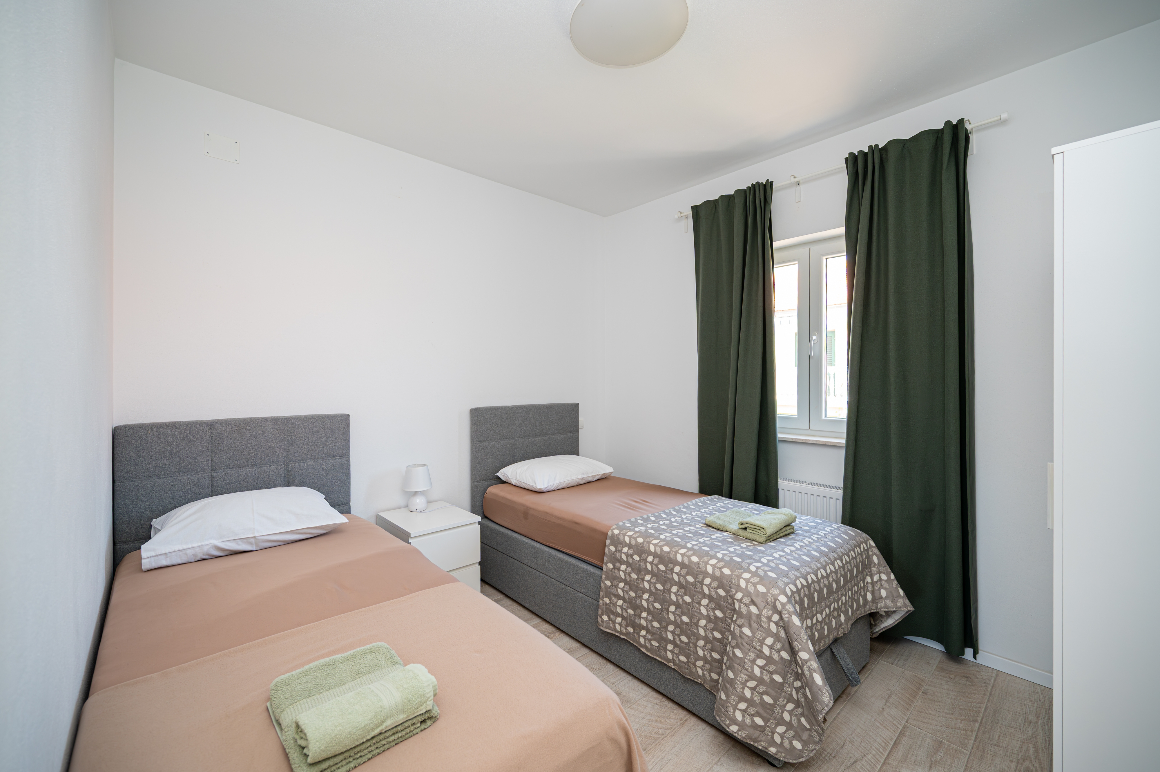 Trosobni apartman s terasom Biograd na Moru, Biograd  A-a