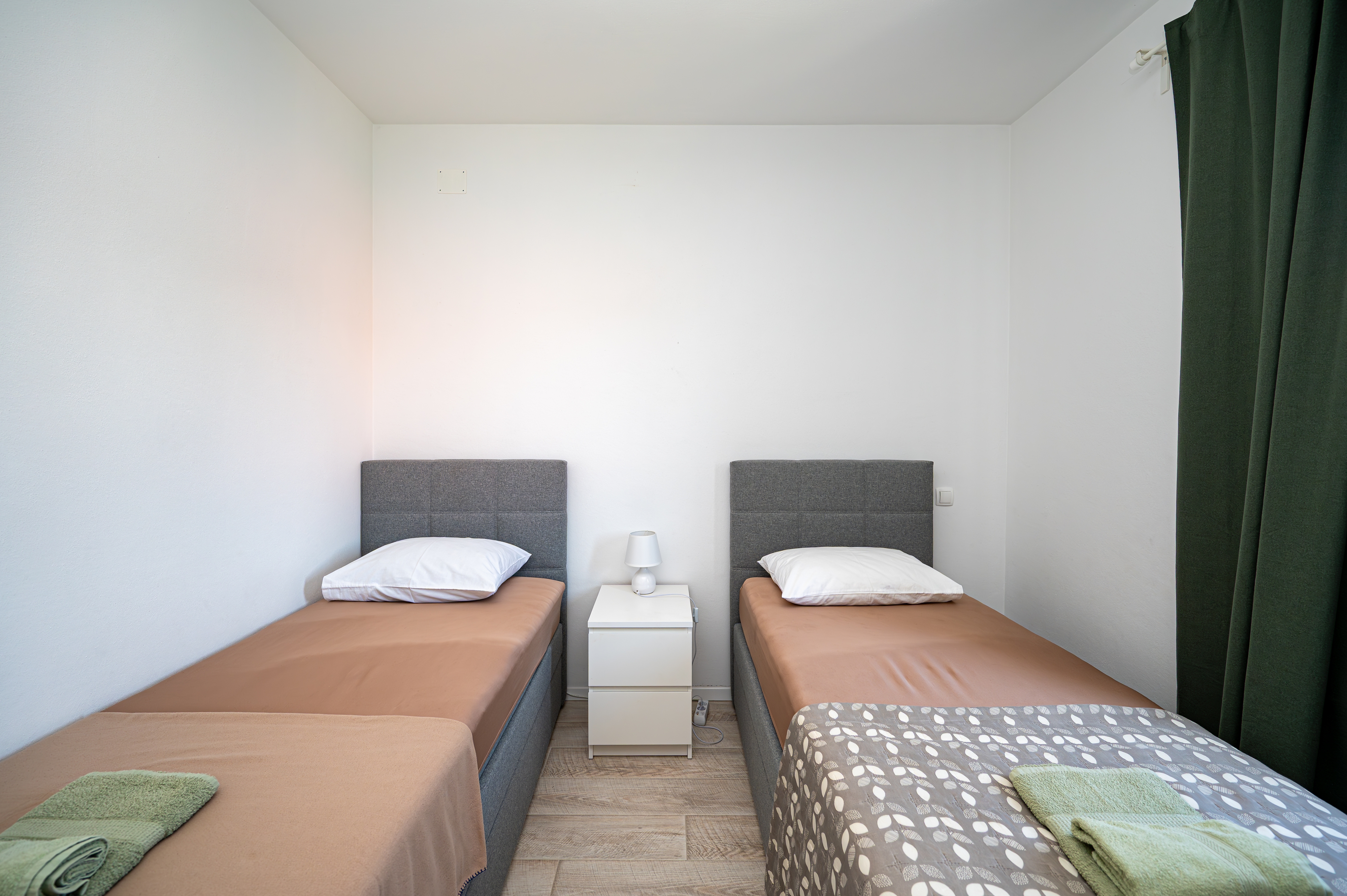 Trosobni apartman s terasom Biograd na Moru, Biograd  A-a