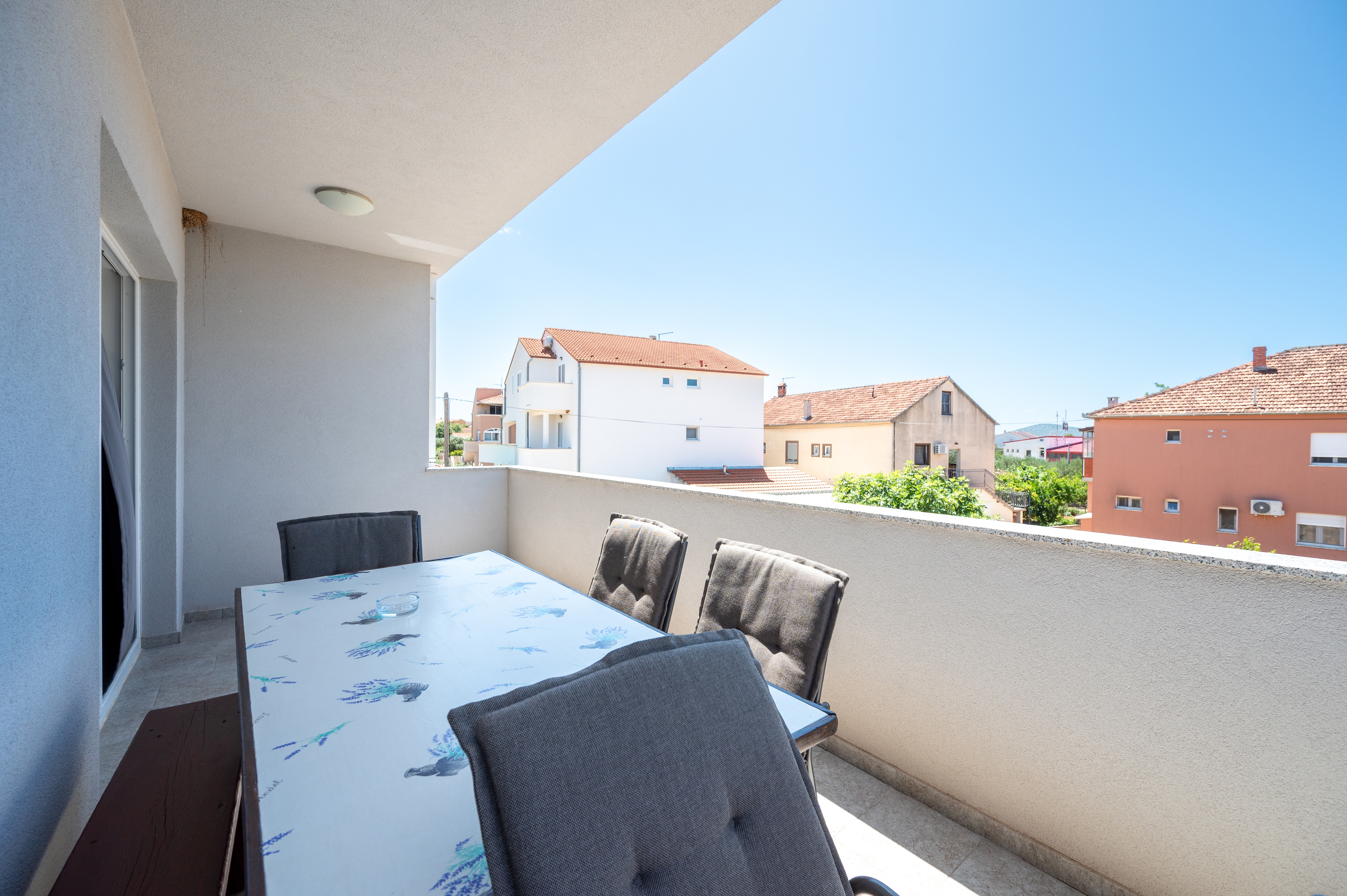 Trosobni apartman s terasom Biograd na Moru, Biograd  A-a