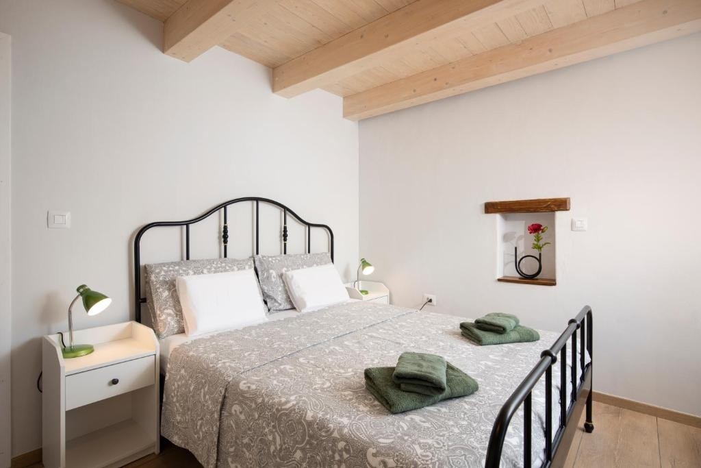 Top Pula Valtura Top Pula Valtura