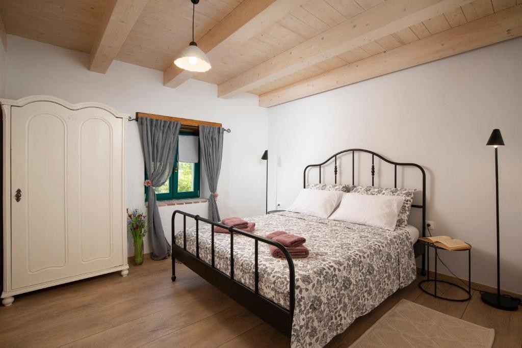 Top Pula Valtura Top Pula Valtura