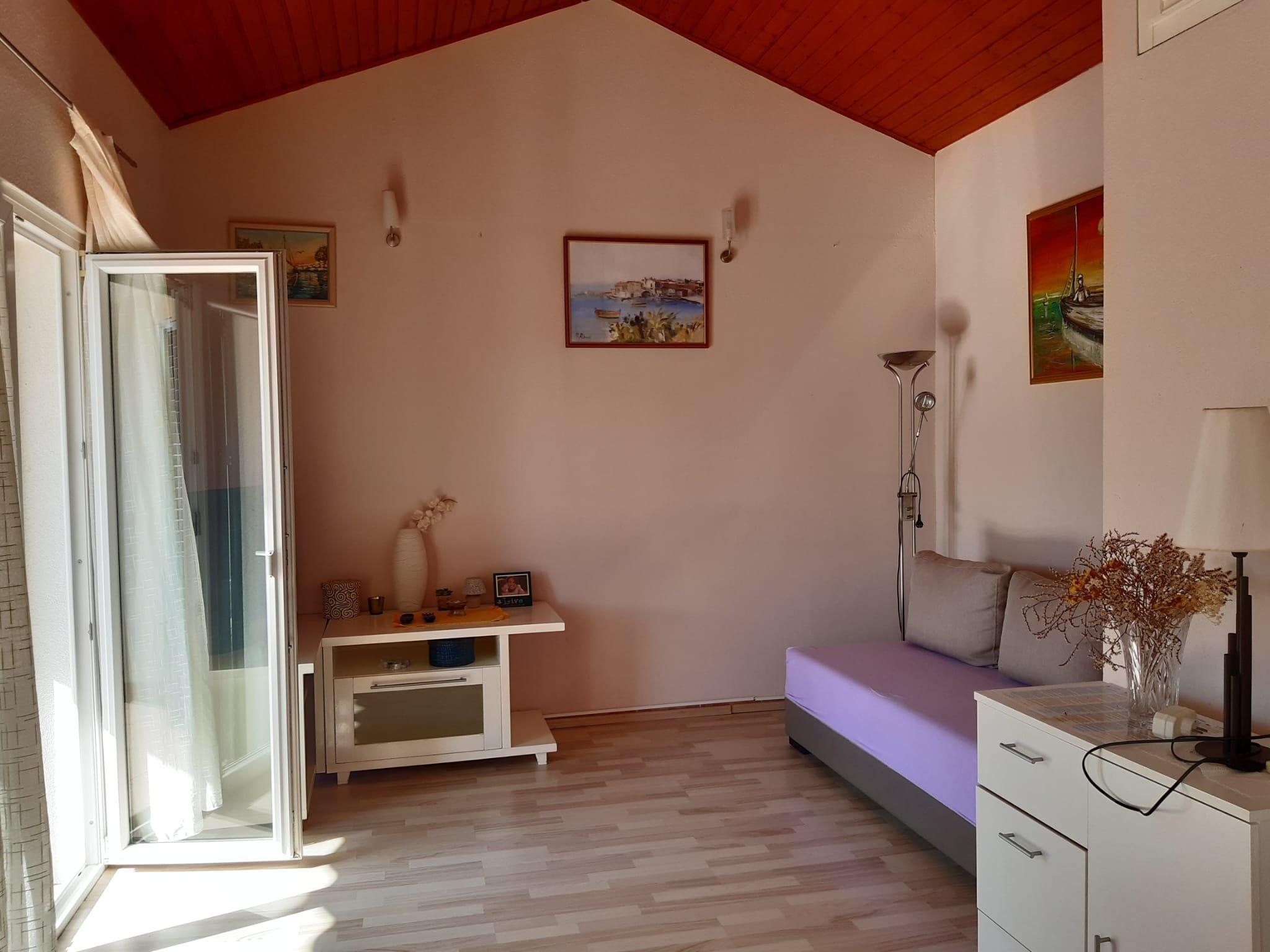 Two bedroom apartment with balcony Vodice (A-24737-b) Two bedroom apartment with balcony Vodice (A-24737-b)