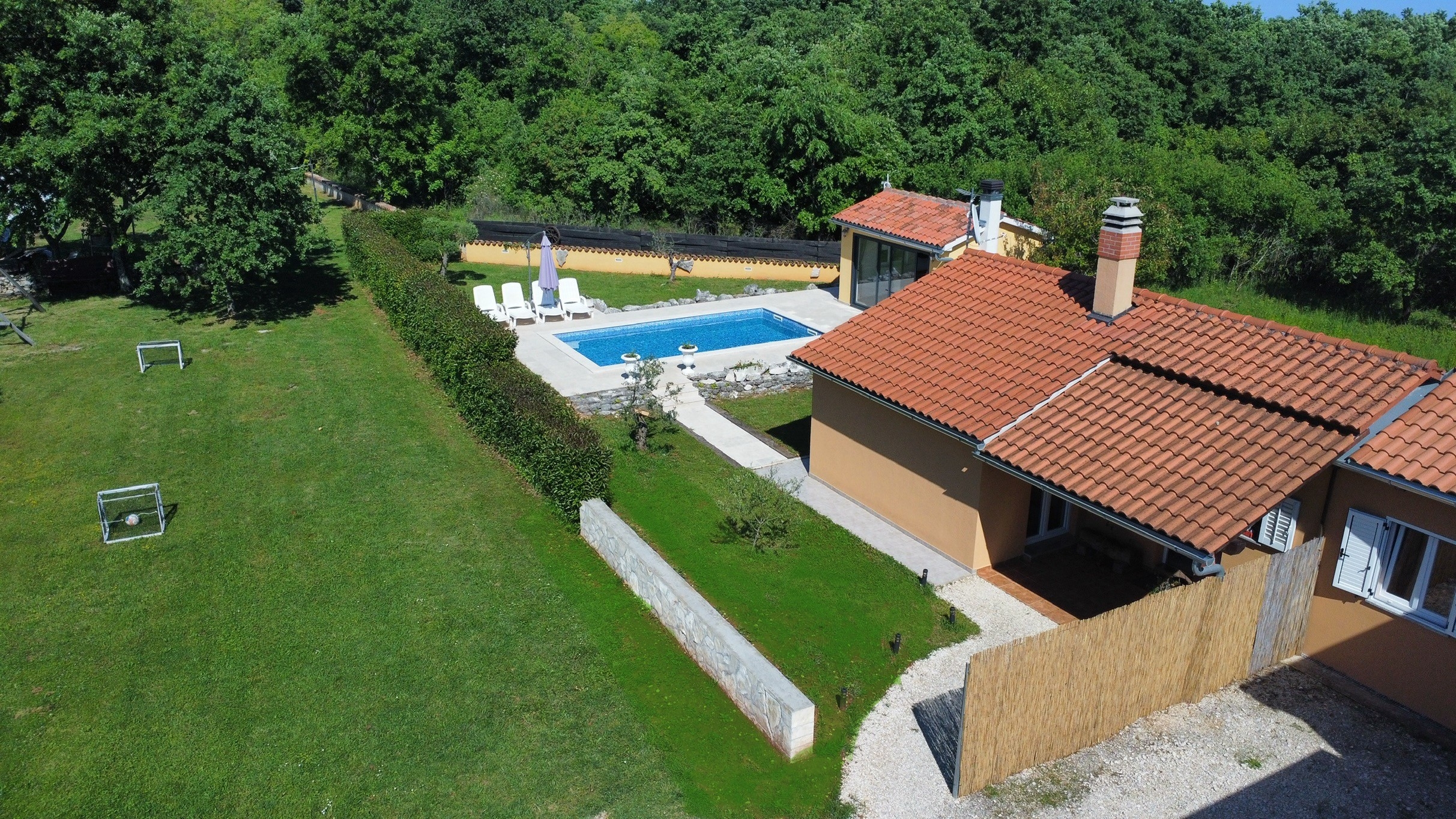 Dvosobna kuća s terasom Sveti Petar u Šumi, Središnja Istra  K