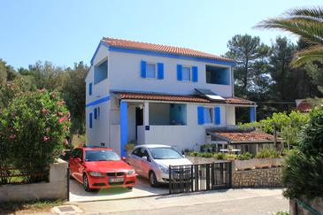 Property Artatore, Lošinj, Property 2475 - Apartments near sea with pebble beach.