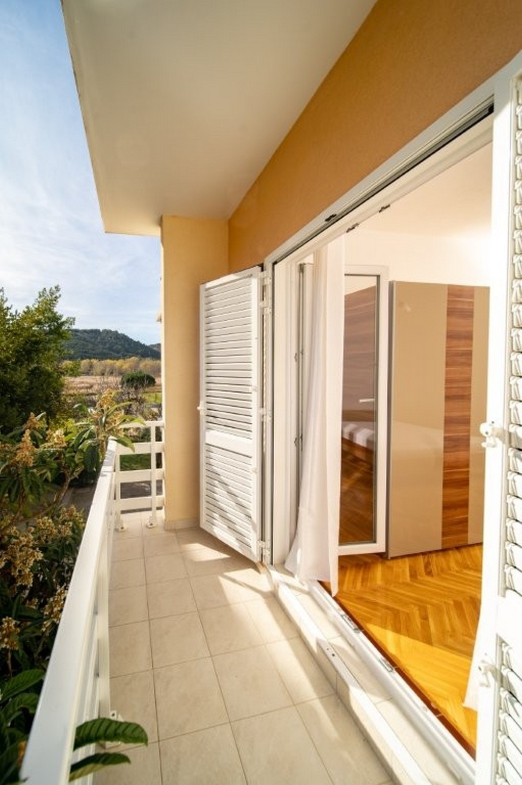 Top Rab Lopar Top Rab Lopar