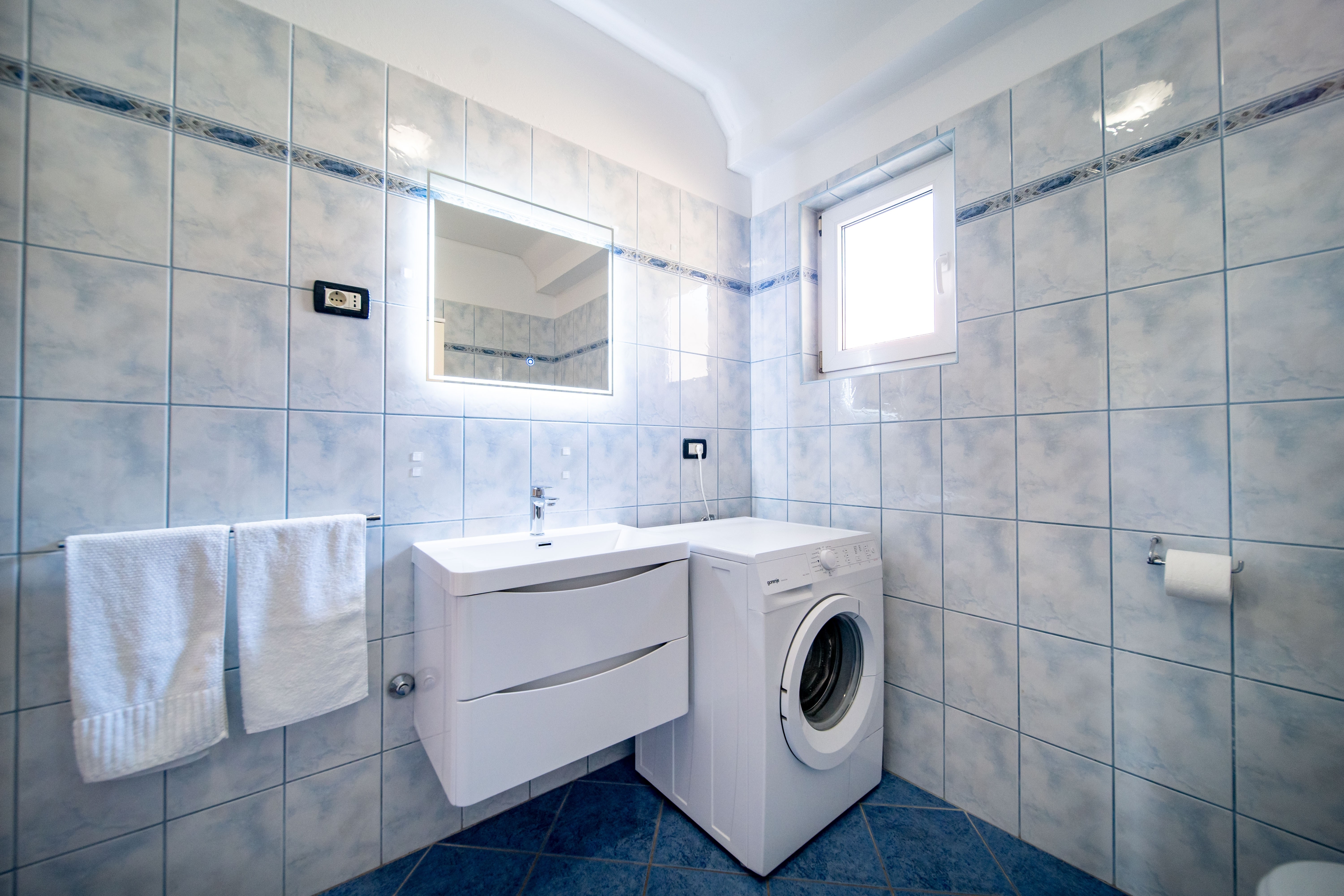 Top Rab Lopar Top Rab Lopar