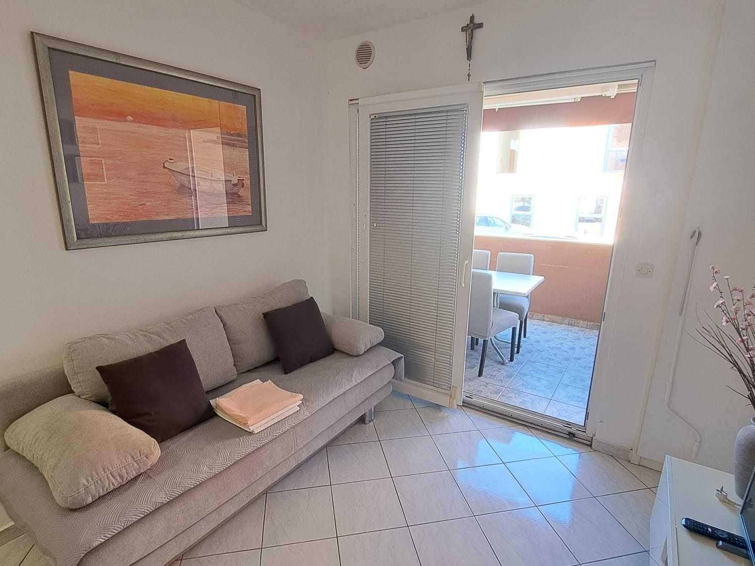 One bedroom apartment near beach Privlaka (Zadar) (A-24757-a)