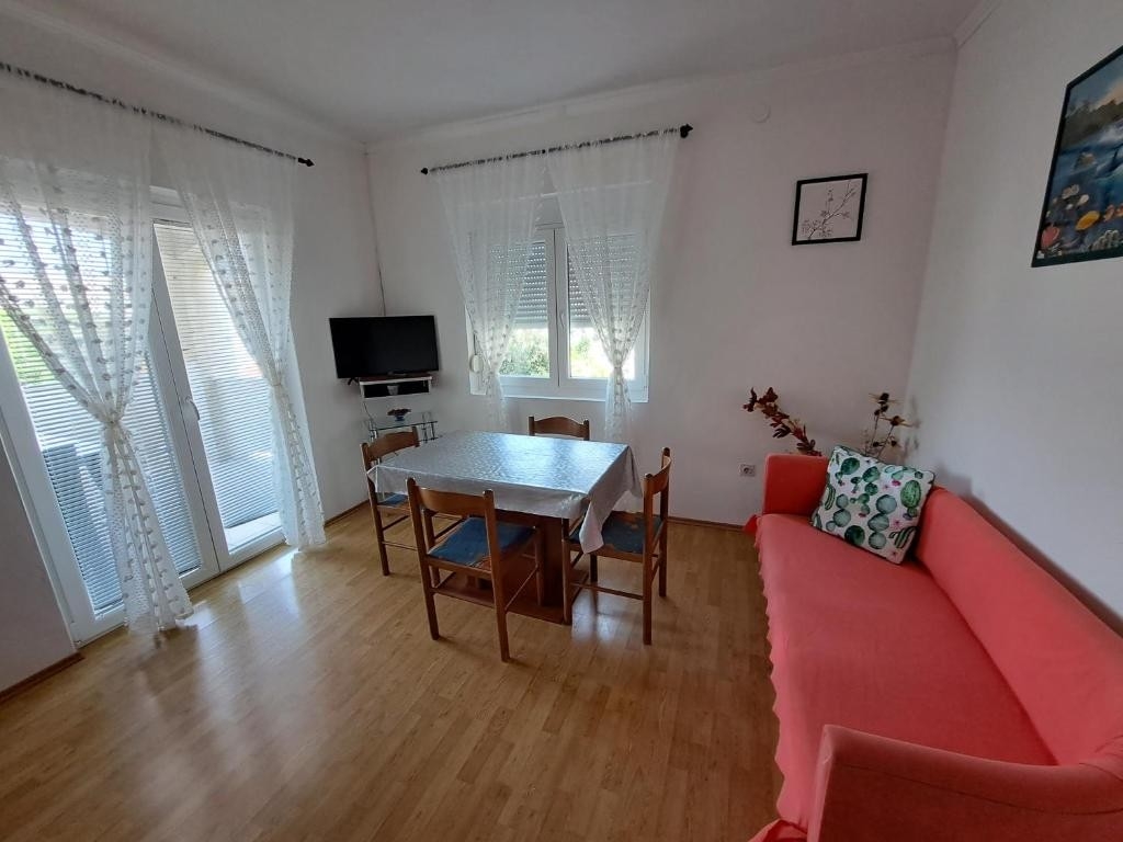 Two bedroom apartment with terrace and sea view Pag (A-24758-b)